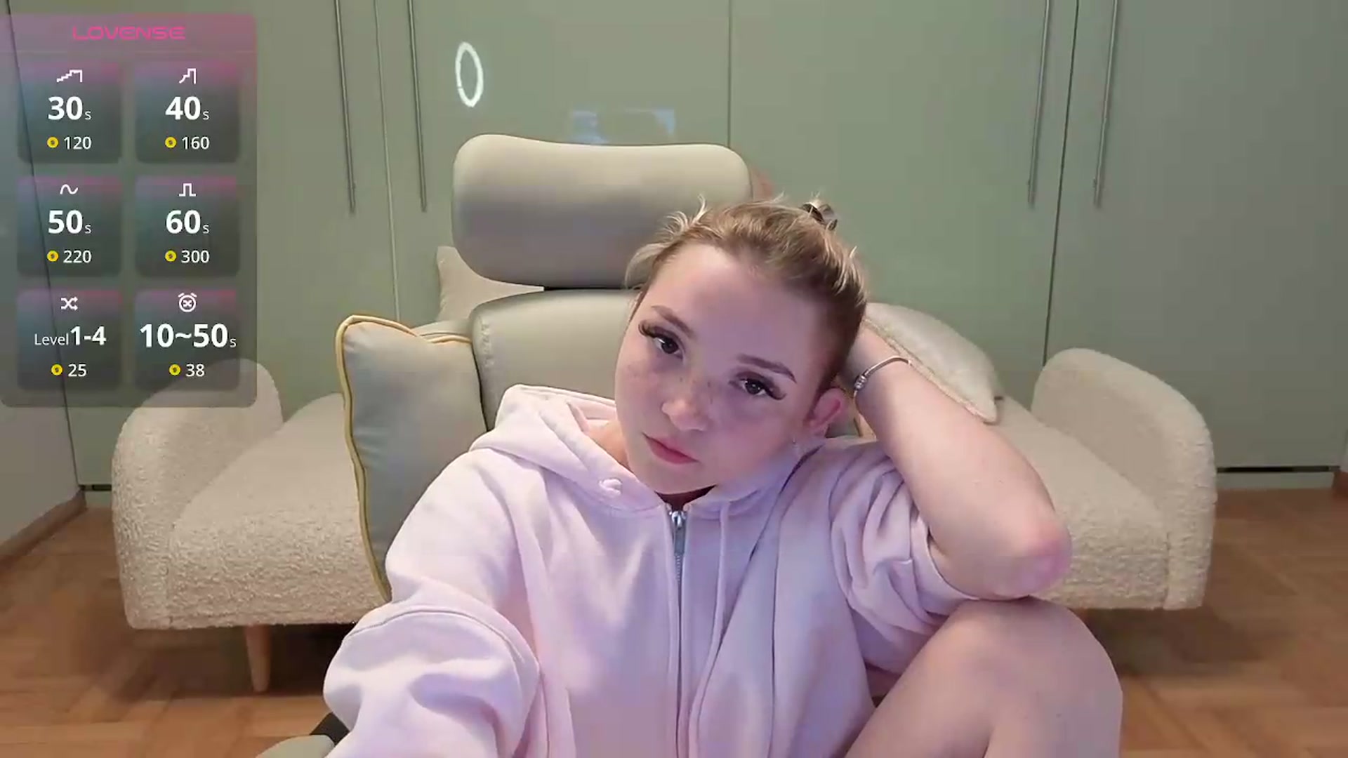 Gallery image thumbnail from Daisyy's myfreecams stream on, 06/18/2026, 22:07 image 7 of 20