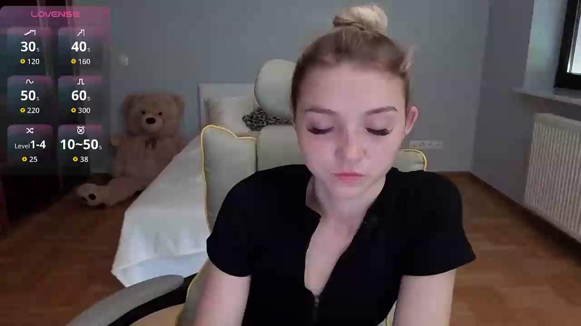 Gallery image thumbnail from Daisyy's myfreecams stream on, 06/19/2026, 11:26 image 1 of 20
