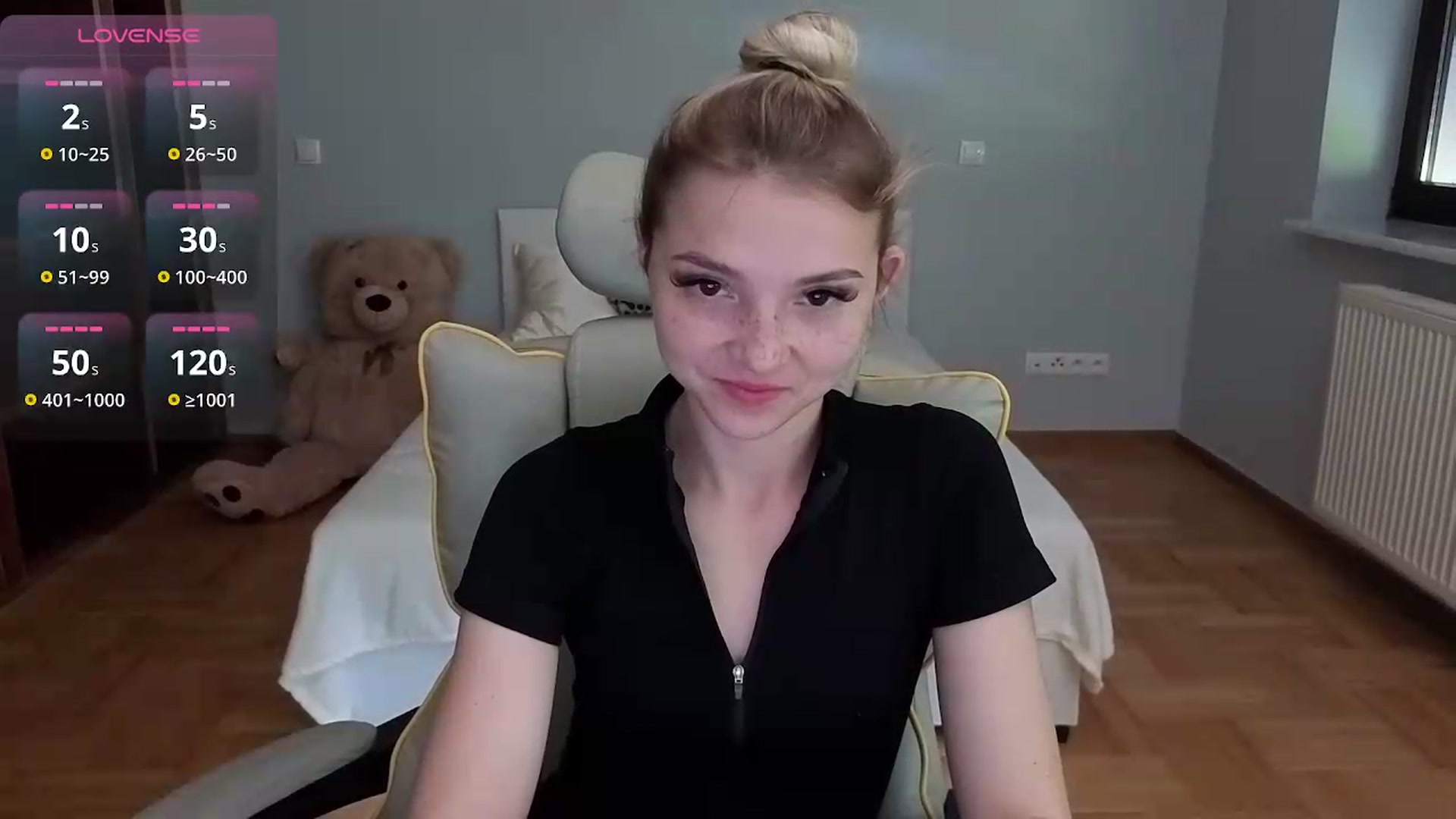 Gallery image thumbnail from Daisyy's myfreecams stream on, 06/19/2026, 11:26 image 4 of 20