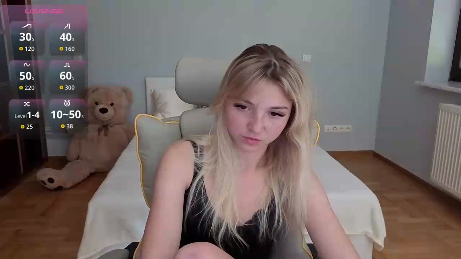 Gallery image thumbnail from Daisyy's myfreecams stream on, 06/19/2026, 15:01 image 11 of 20