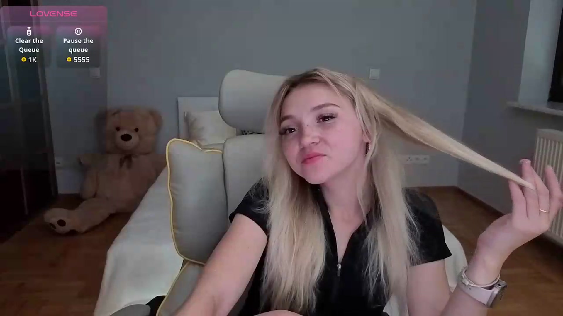 Gallery image thumbnail from Daisyy's myfreecams stream on, 06/19/2026, 19:59 image 3 of 20