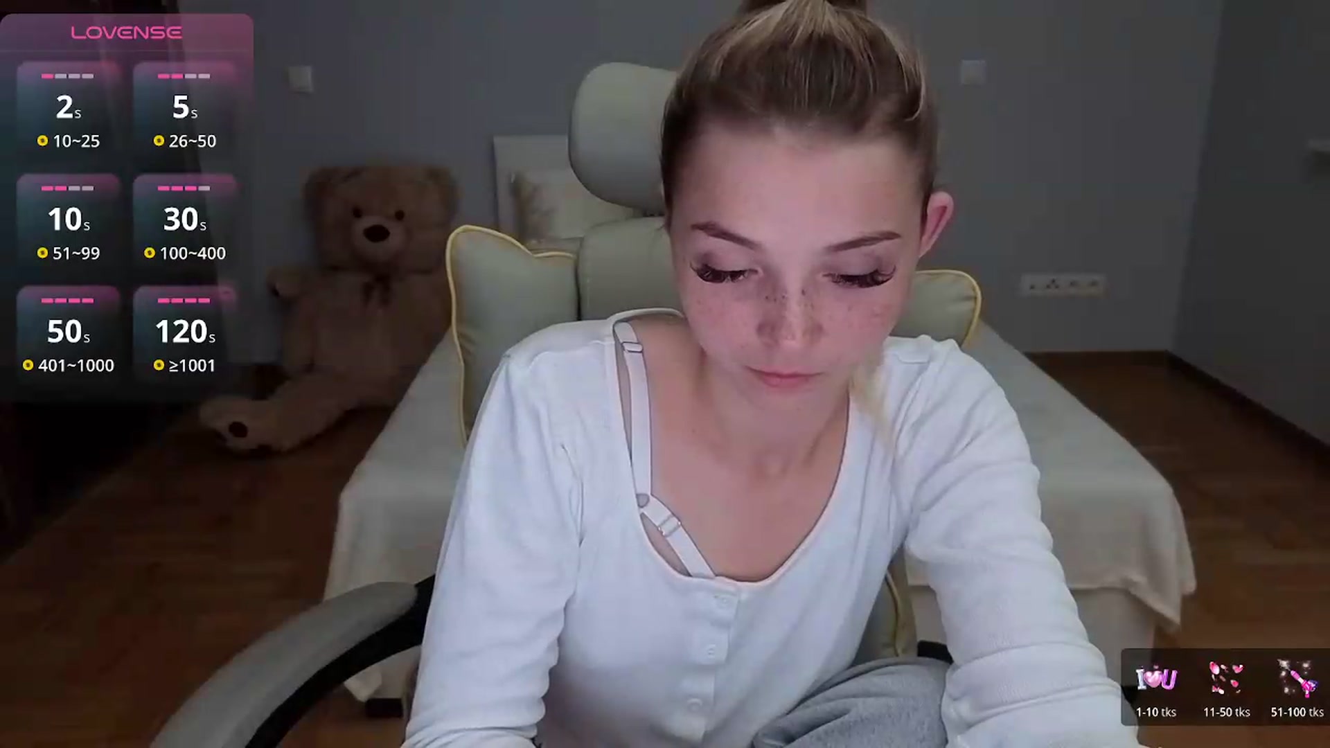 Gallery image thumbnail from Daisyy's myfreecams stream on, 06/19/2026, 21:59 image 3 of 20