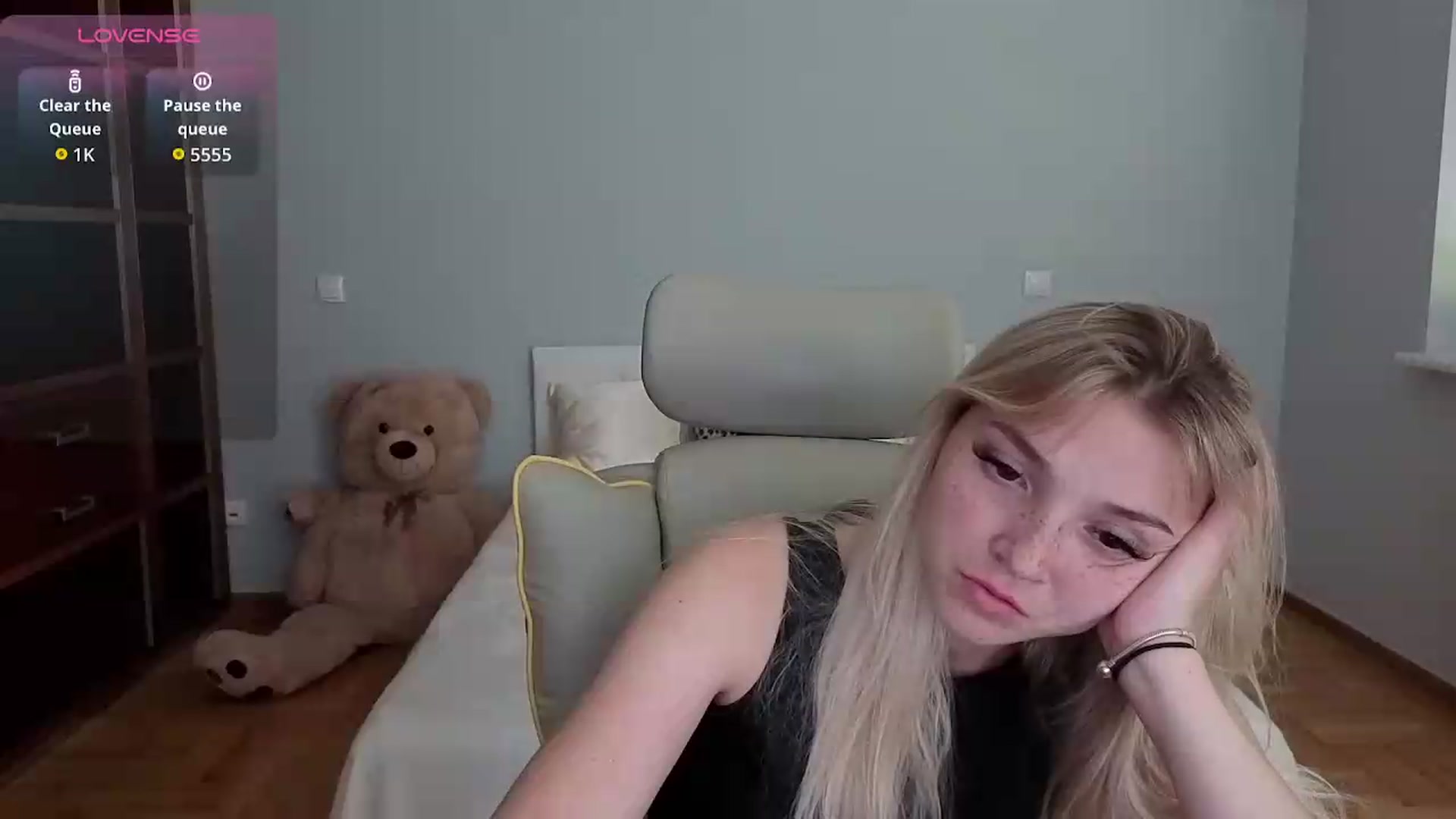 Gallery image thumbnail from Daisyy's myfreecams stream on, 06/20/2026, 14:14 image 16 of 20