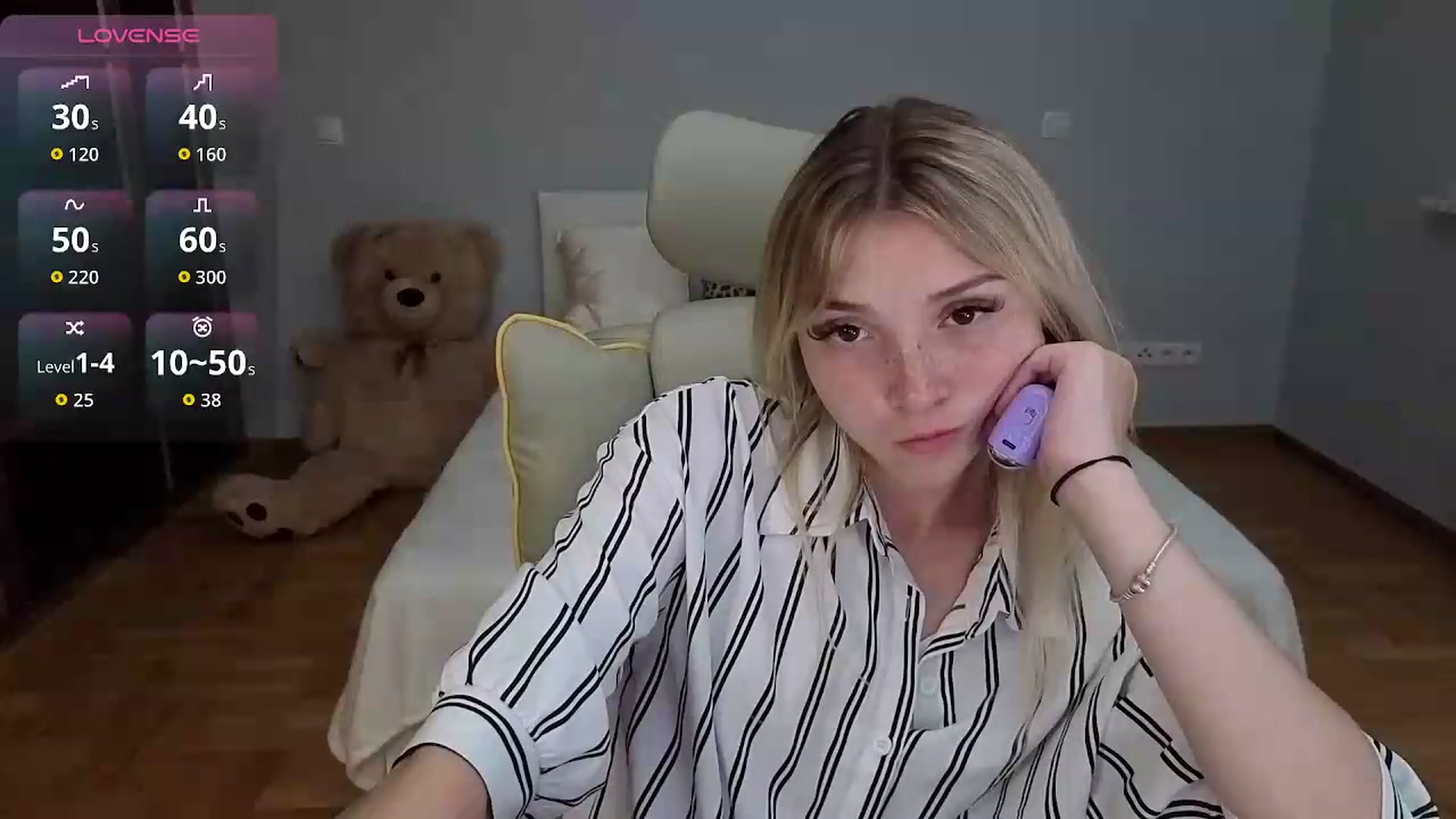 Gallery image thumbnail from Daisyy's myfreecams stream on, 06/20/2026, 22:05 image 4 of 20