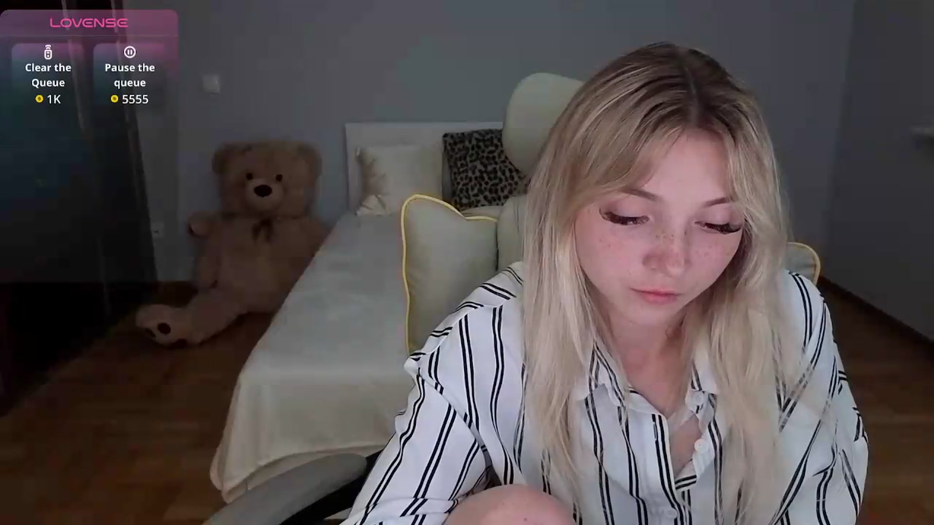Gallery image thumbnail from Daisyy's myfreecams stream on, 06/20/2026, 22:05 image 16 of 20