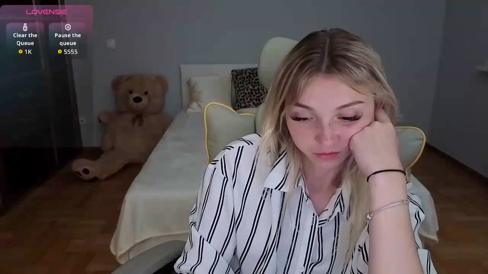 Gallery image thumbnail from Daisyy's myfreecams stream on, 06/20/2026, 22:05 image 7 of 20