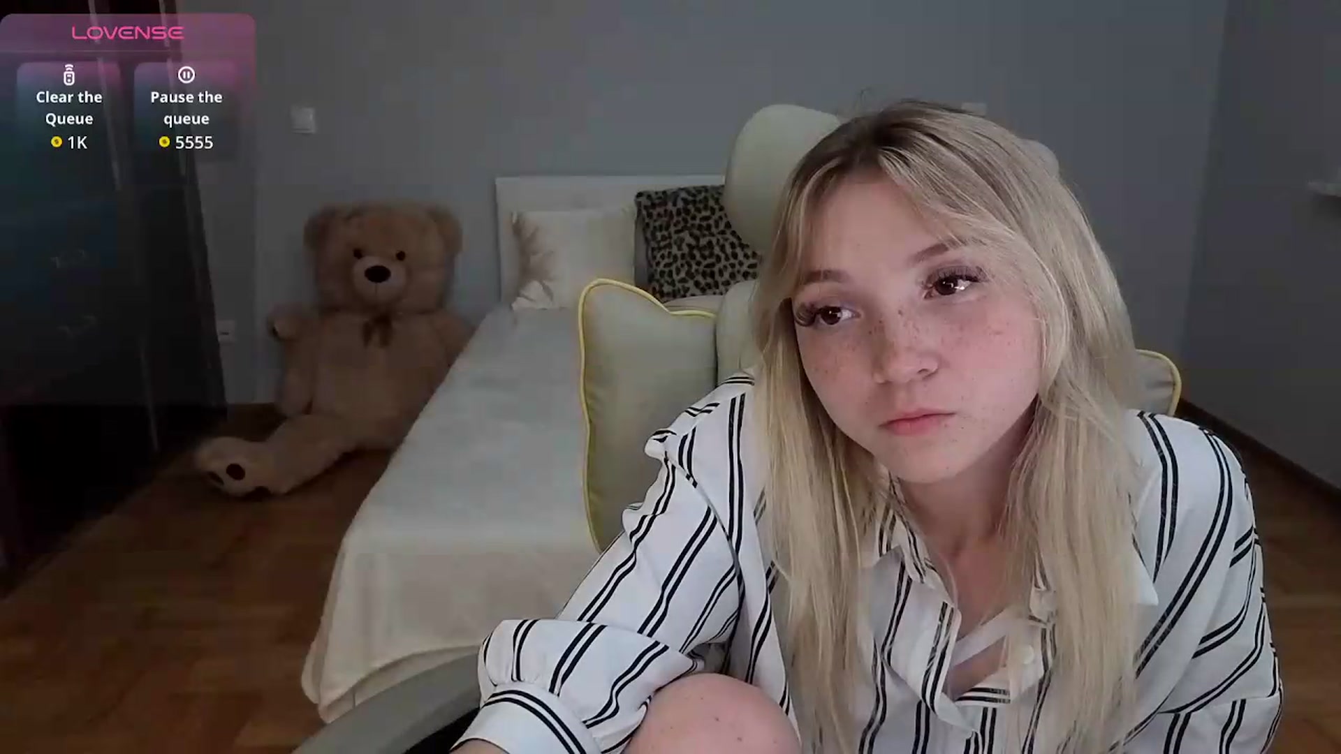 Gallery image thumbnail from Daisyy's myfreecams stream on, 06/20/2026, 22:05 image 15 of 20