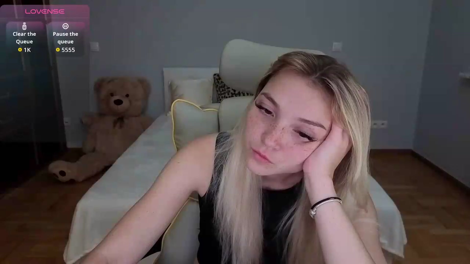 Gallery image thumbnail from Daisyy's myfreecams stream on, 06/20/2026, 23:10 image 12 of 20