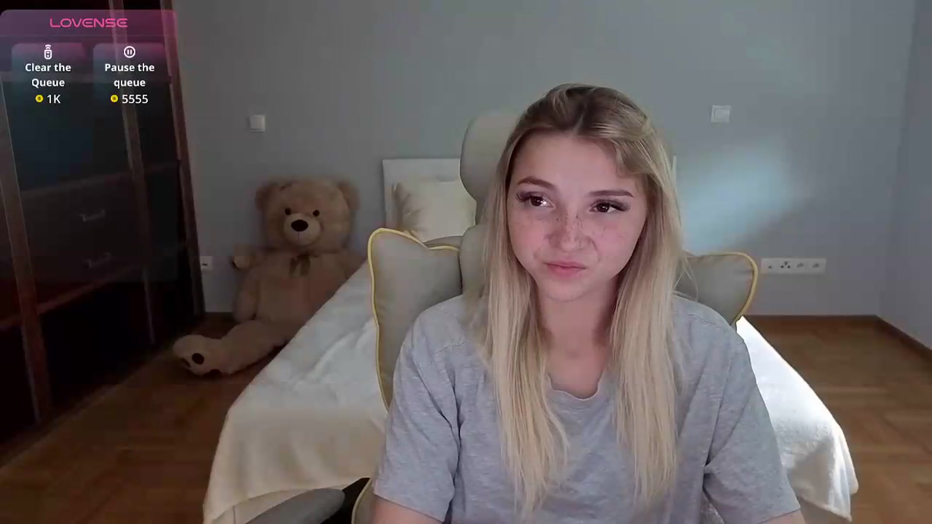 Gallery image thumbnail from Daisyy's myfreecams stream on, 06/21/2026, 16:01 image 9 of 20
