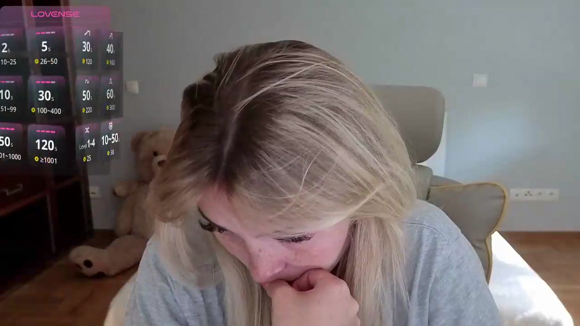 Gallery image thumbnail from Daisyy's myfreecams stream on, 06/21/2026, 16:01 image 10 of 20