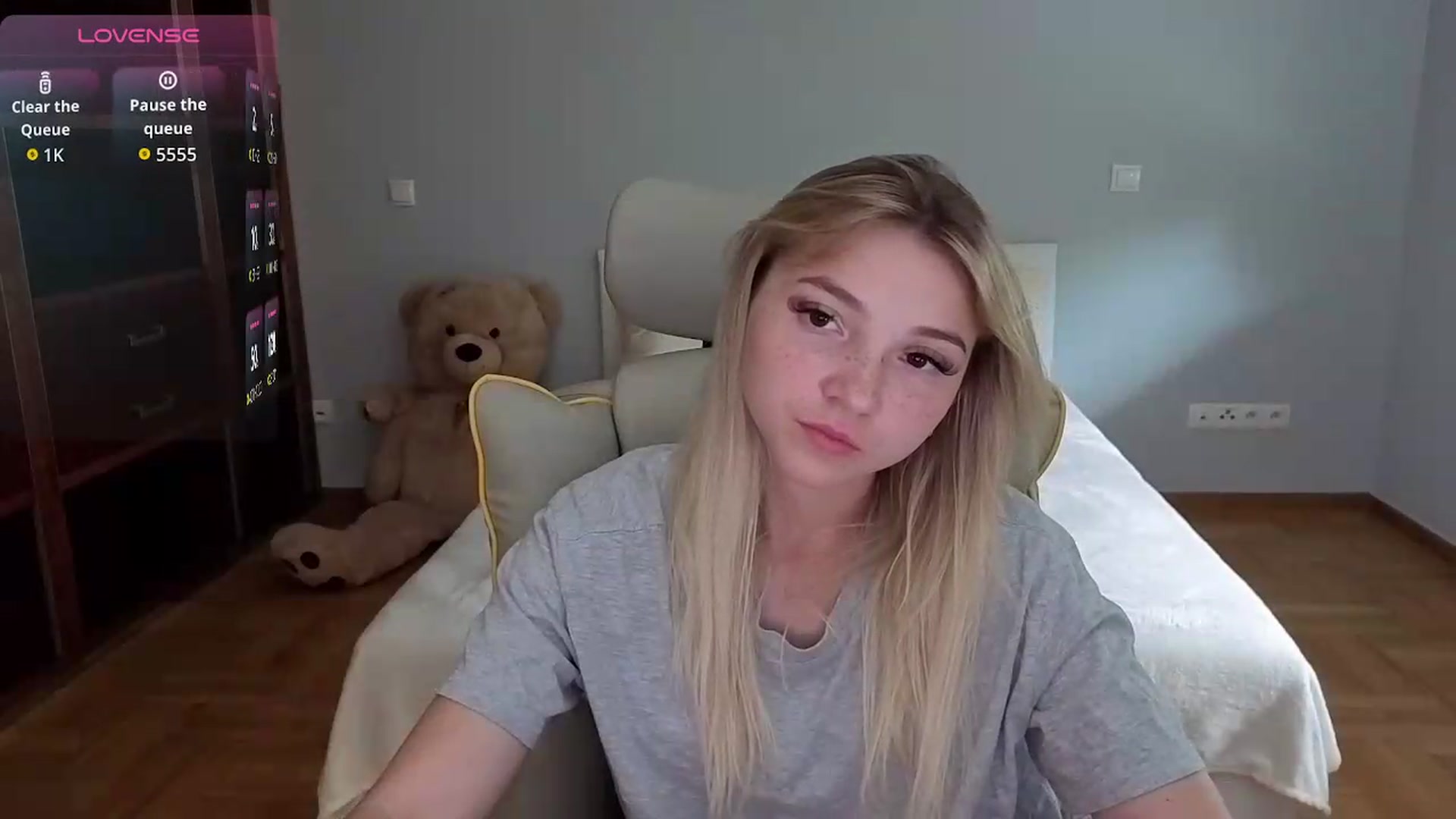 Gallery image thumbnail from Daisyy's myfreecams stream on, 06/21/2026, 16:01 image 4 of 20