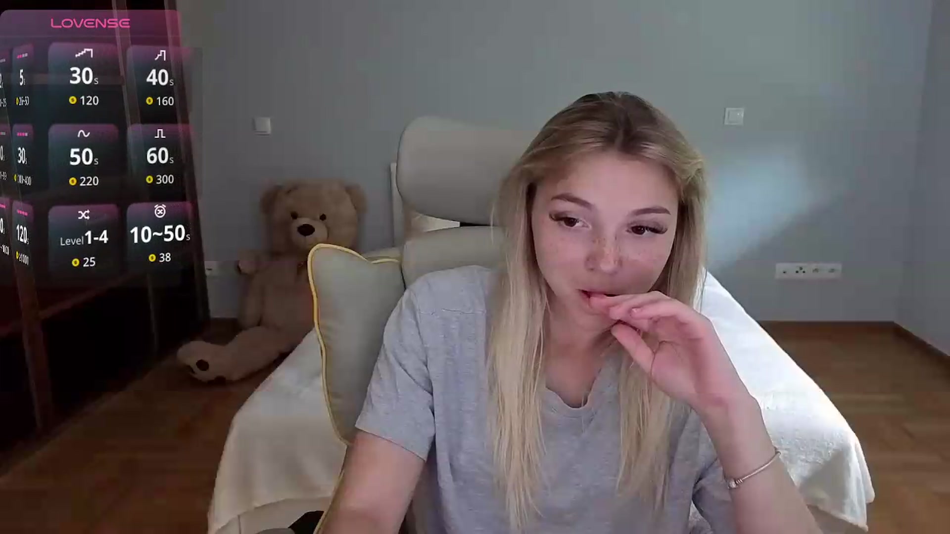 Gallery image thumbnail from Daisyy's myfreecams stream on, 06/21/2026, 16:01 image 5 of 20