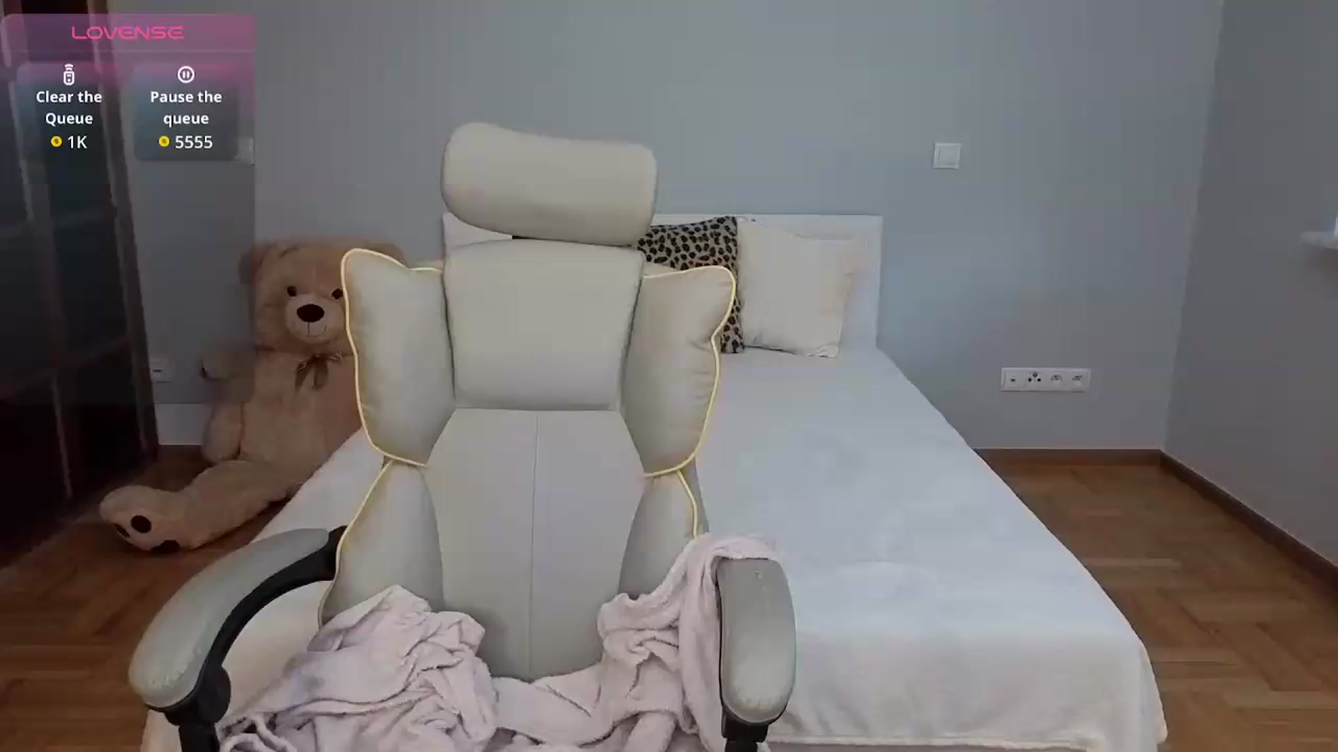 Gallery image thumbnail from Daisyy's myfreecams stream on, 06/21/2026, 18:27 image 14 of 20