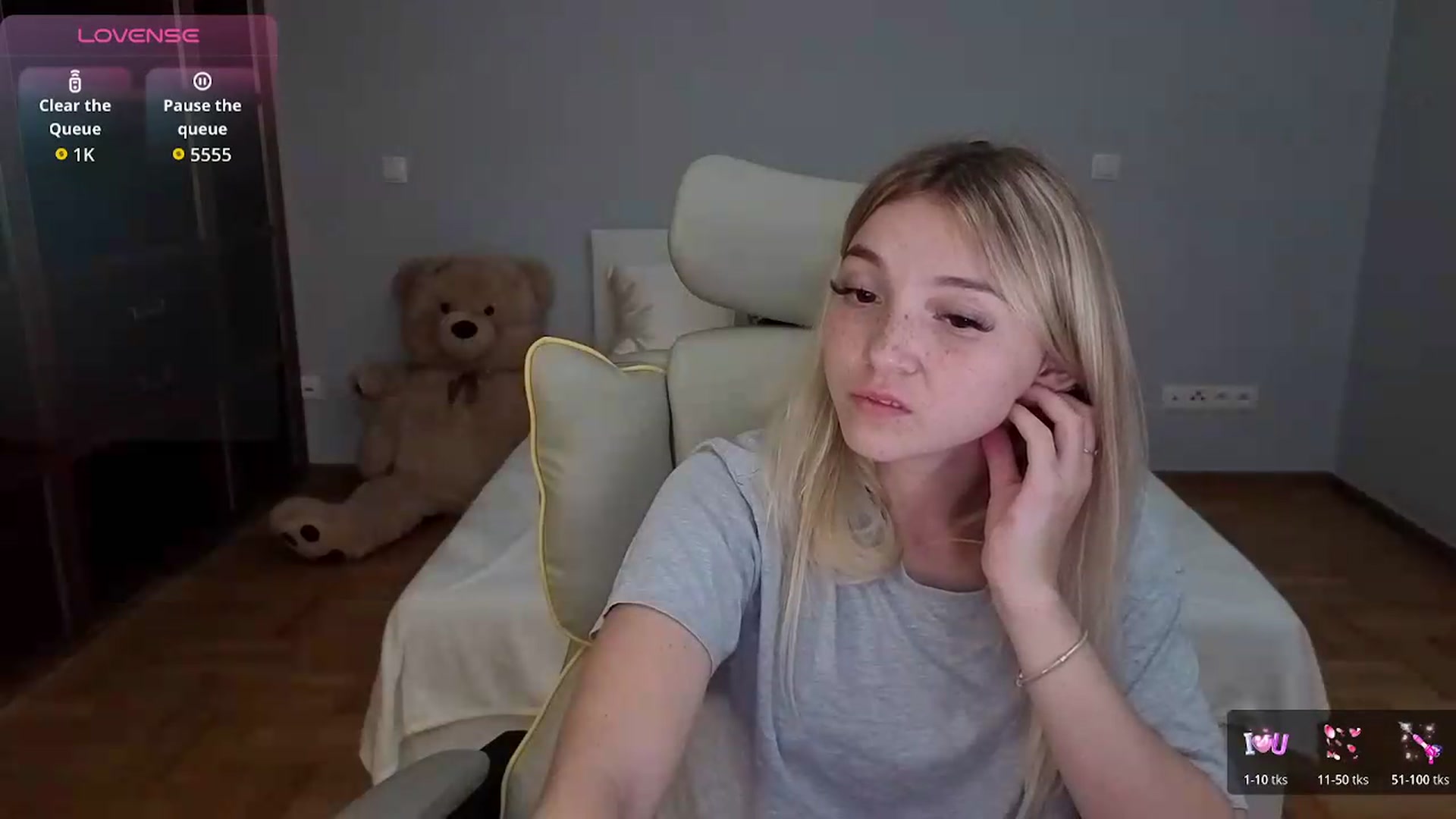 Gallery image thumbnail from Daisyy's myfreecams stream on, 06/21/2026, 20:08 image 3 of 20
