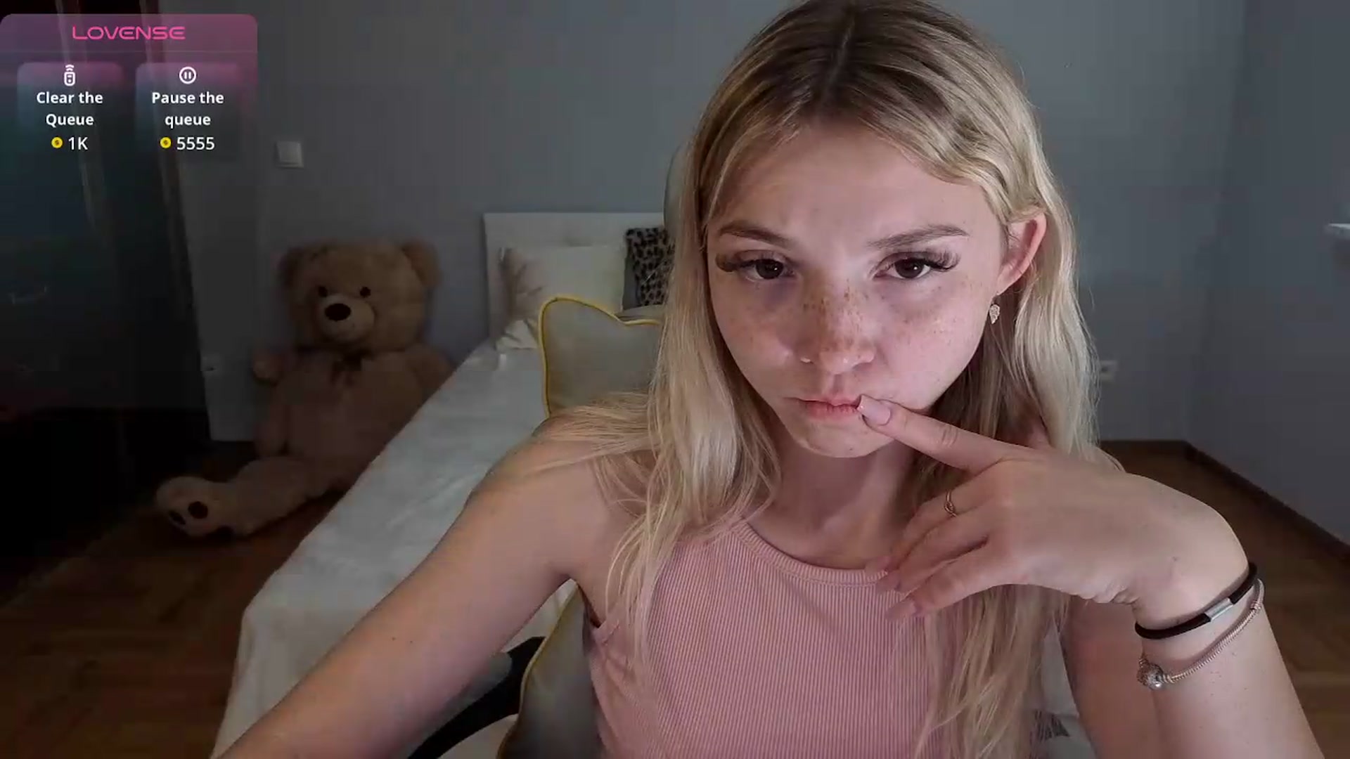 Gallery image thumbnail from Daisyy's myfreecams stream on, 06/22/2026, 17:26 image 2 of 20