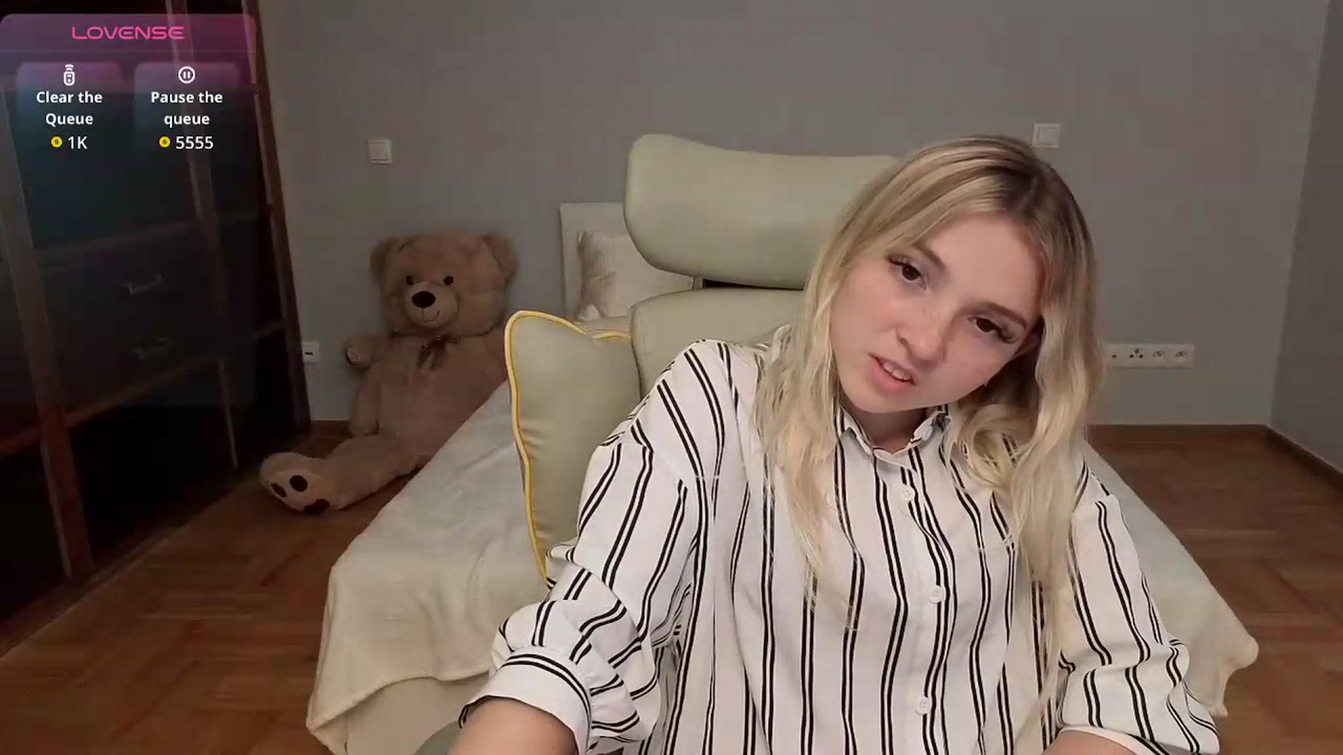 Gallery image thumbnail from Daisyy's myfreecams stream on, 06/22/2026, 19:57 image 5 of 20