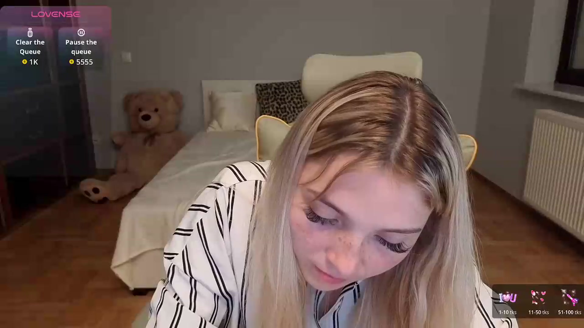 Gallery image thumbnail from Daisyy's myfreecams stream on, 06/22/2026, 22:58 image 5 of 20