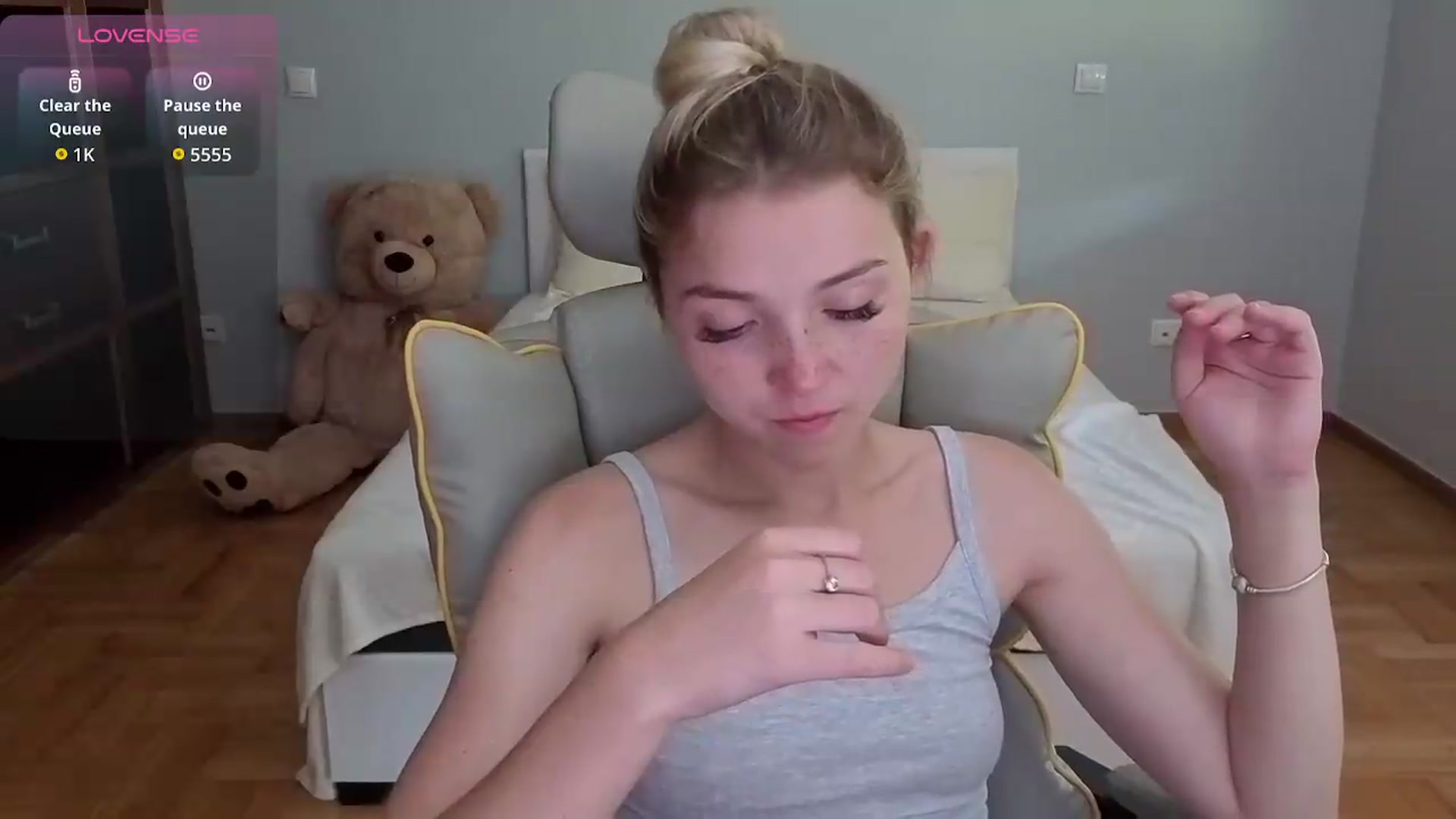 Gallery image thumbnail from Daisyy's myfreecams stream on, 07/01/2026, 14:10 image 6 of 20