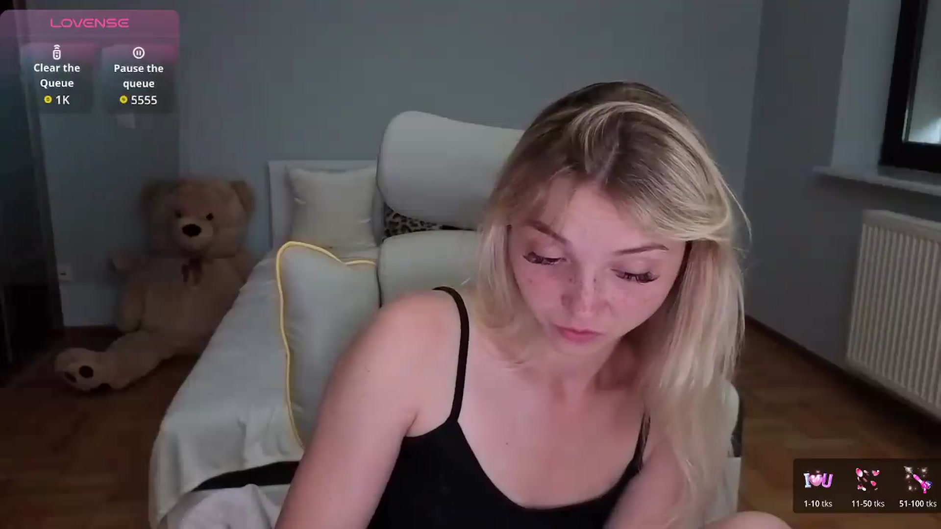 Gallery image thumbnail from Daisyy's myfreecams stream on, 07/01/2026, 18:15 image 16 of 20