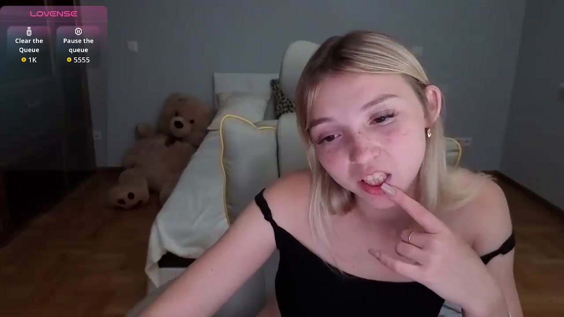 Gallery image thumbnail from Daisyy's myfreecams stream on, 07/03/2026, 18:22 image 9 of 20