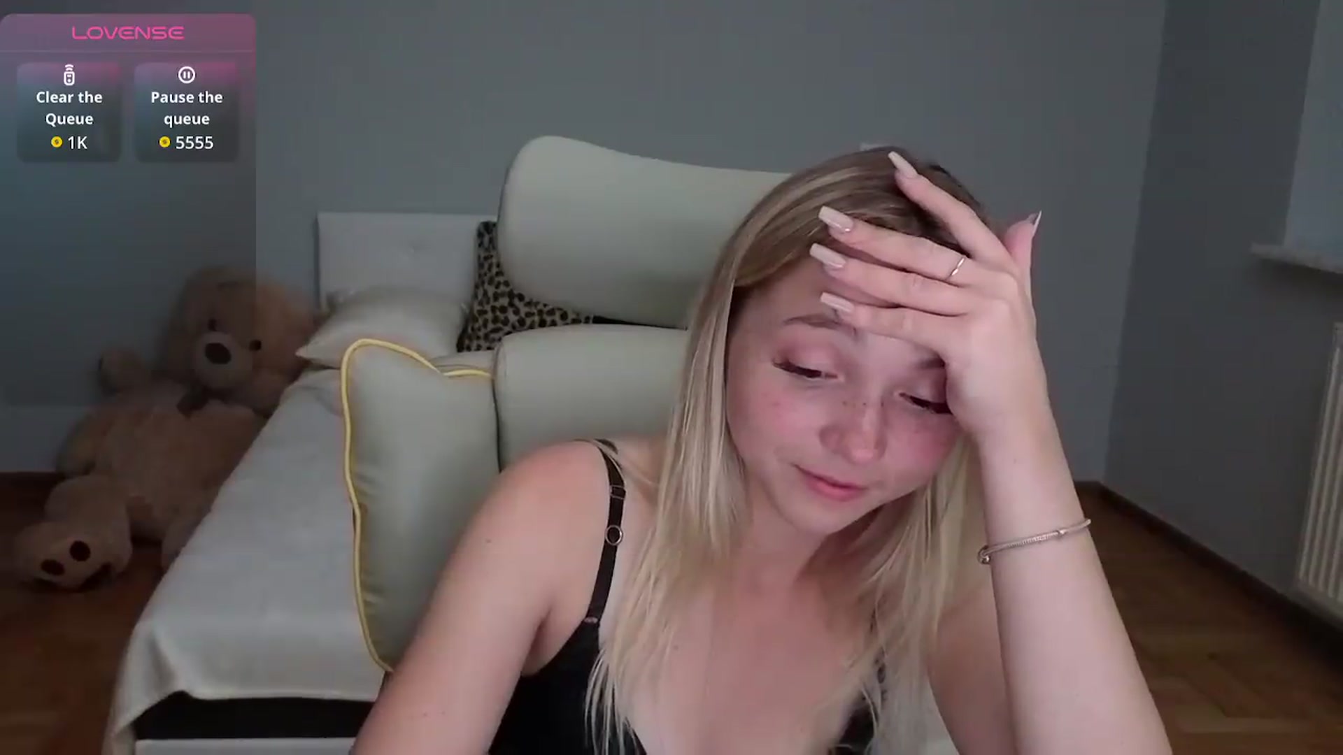 Gallery image thumbnail from Daisyy's myfreecams stream on, 07/03/2026, 22:44 image 2 of 20