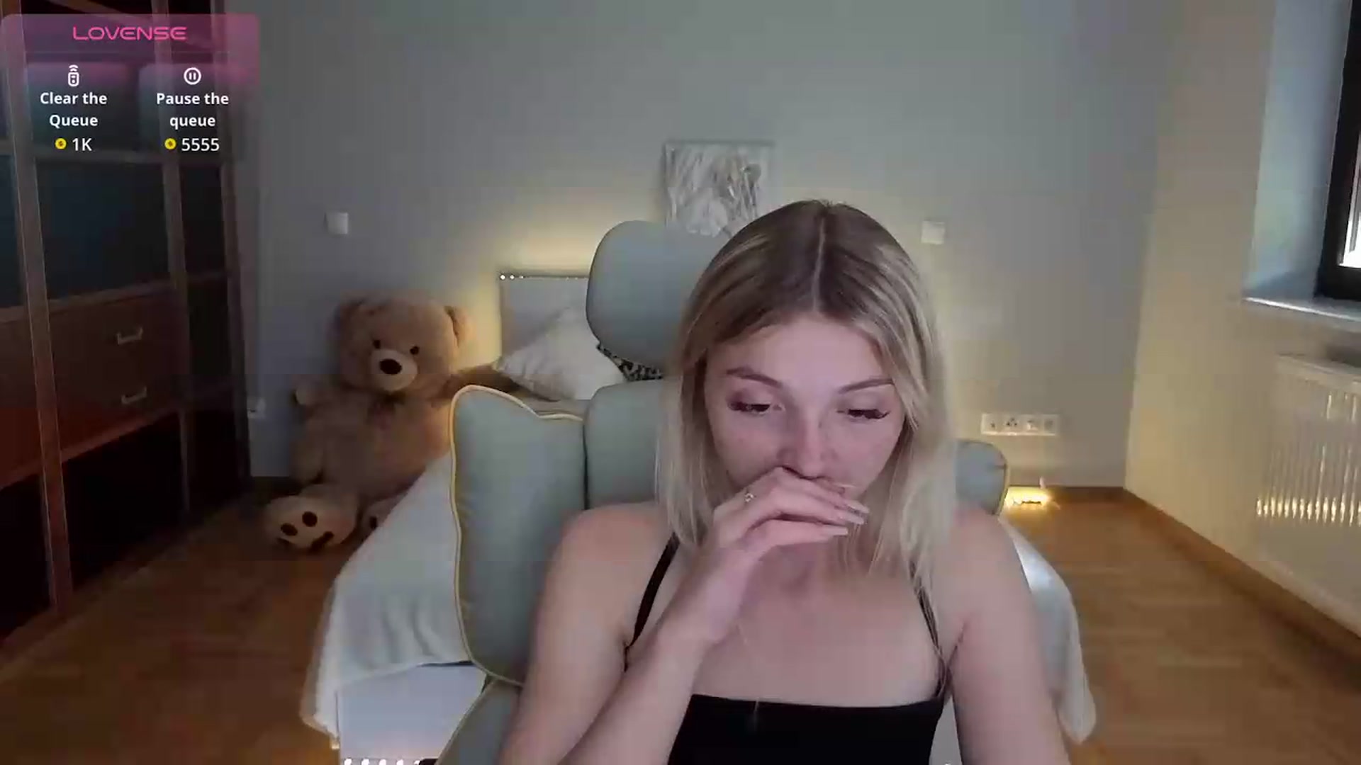 Gallery image thumbnail from Daisyy's myfreecams stream on, 07/04/2026, 16:29 image 13 of 20