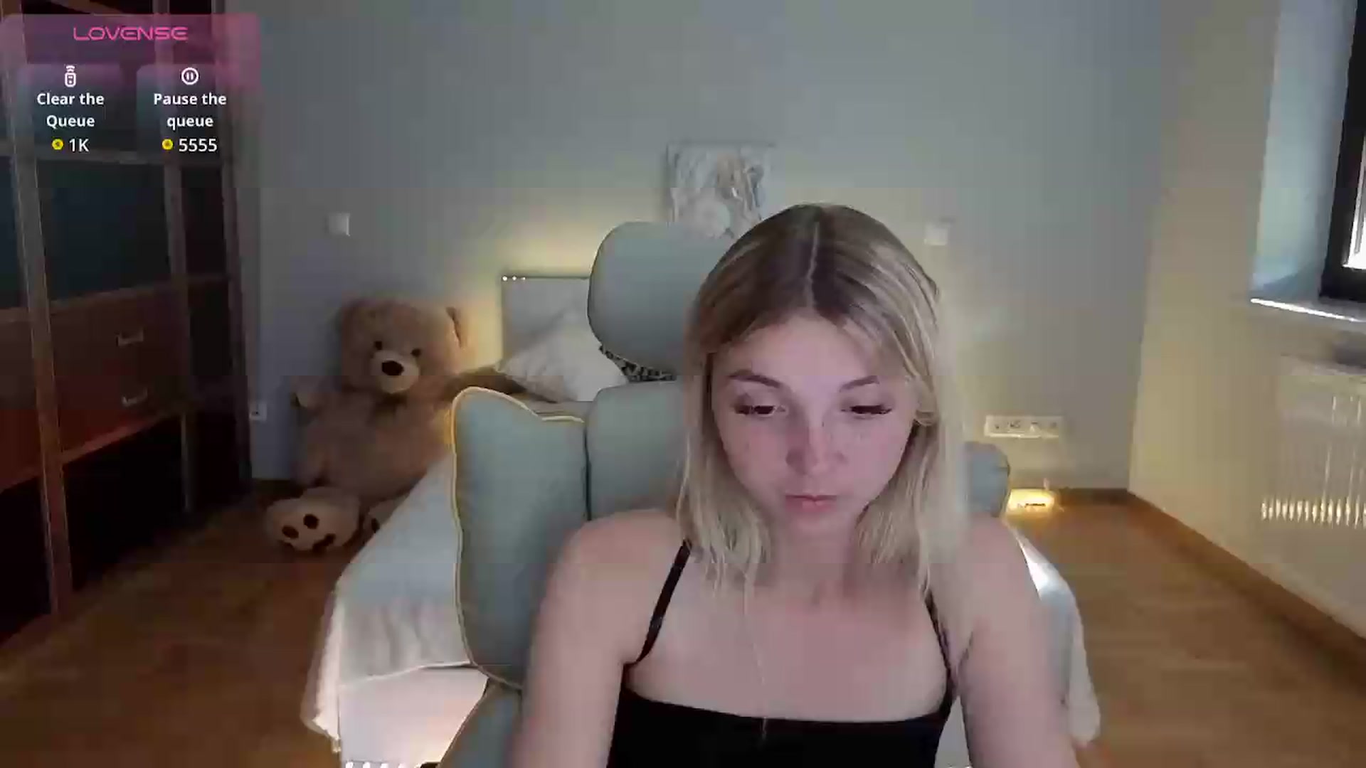 Gallery image thumbnail from Daisyy's myfreecams stream on, 07/04/2026, 16:29 image 8 of 20