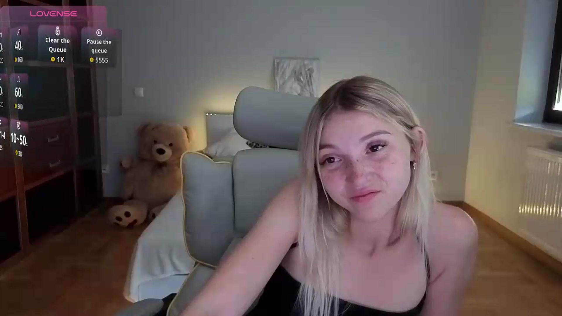Gallery image thumbnail from Daisyy's myfreecams stream on, 07/04/2026, 16:29 image 18 of 20