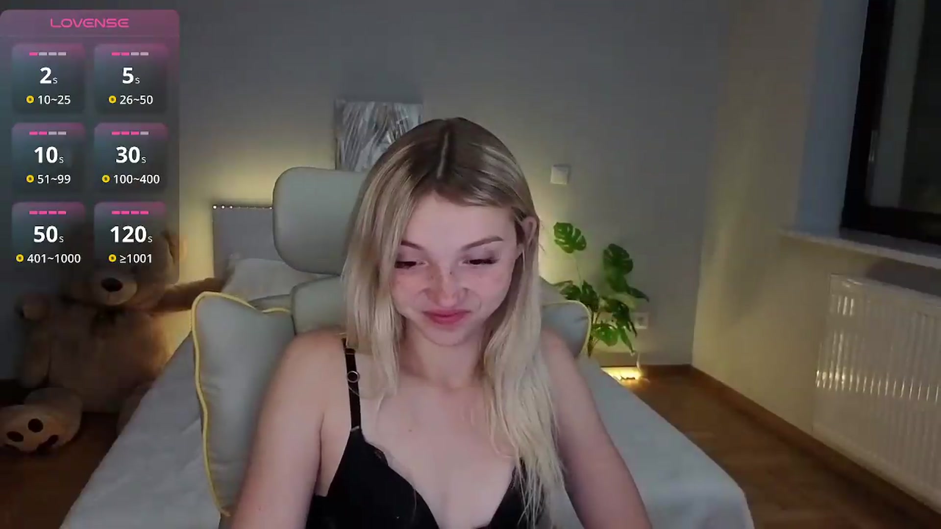 Gallery image thumbnail from Daisyy's myfreecams stream on, 07/04/2026, 23:28 image 14 of 20