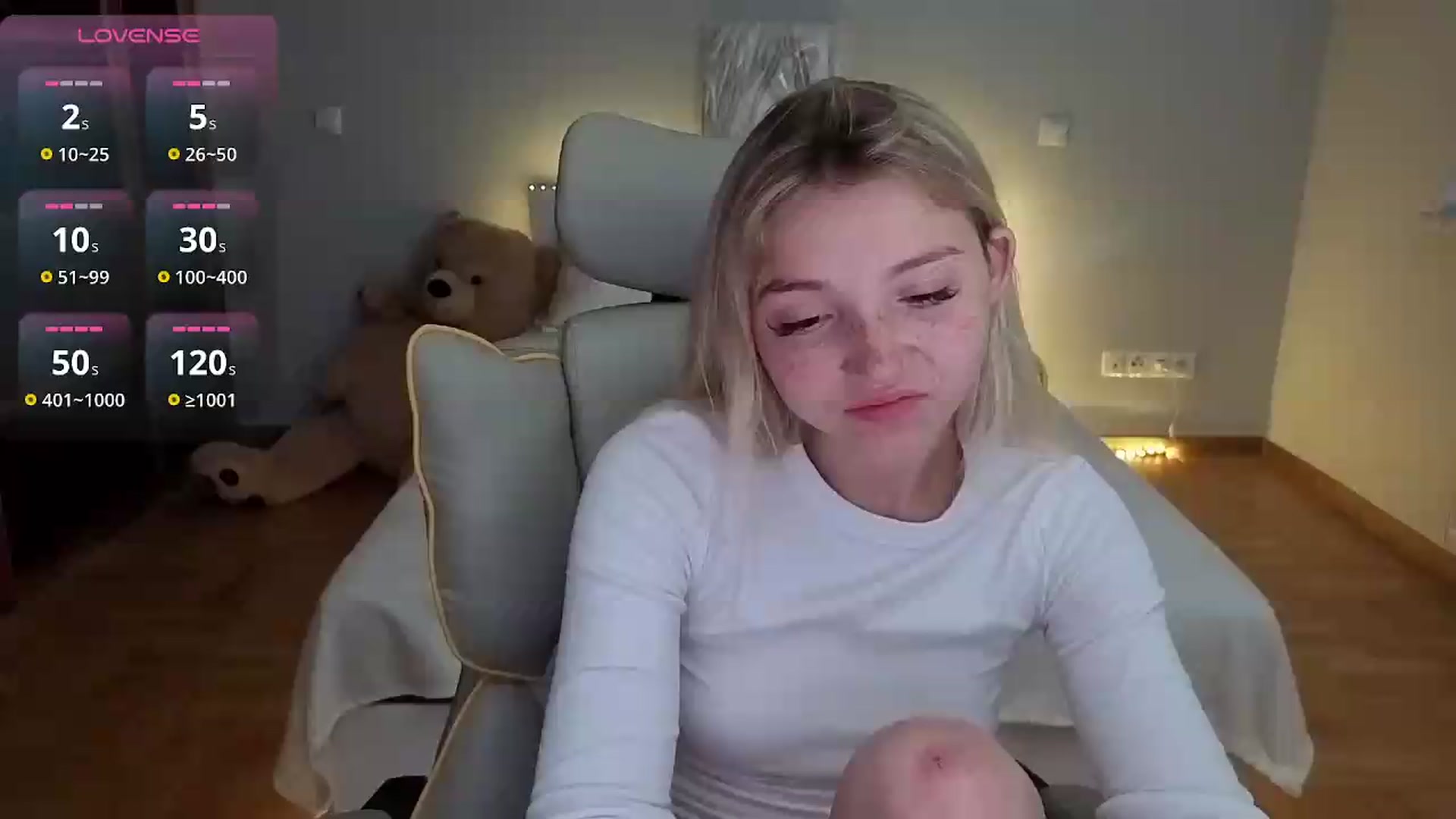 Gallery image thumbnail from Daisyy's myfreecams stream on, 07/05/2026, 16:03 image 1 of 20