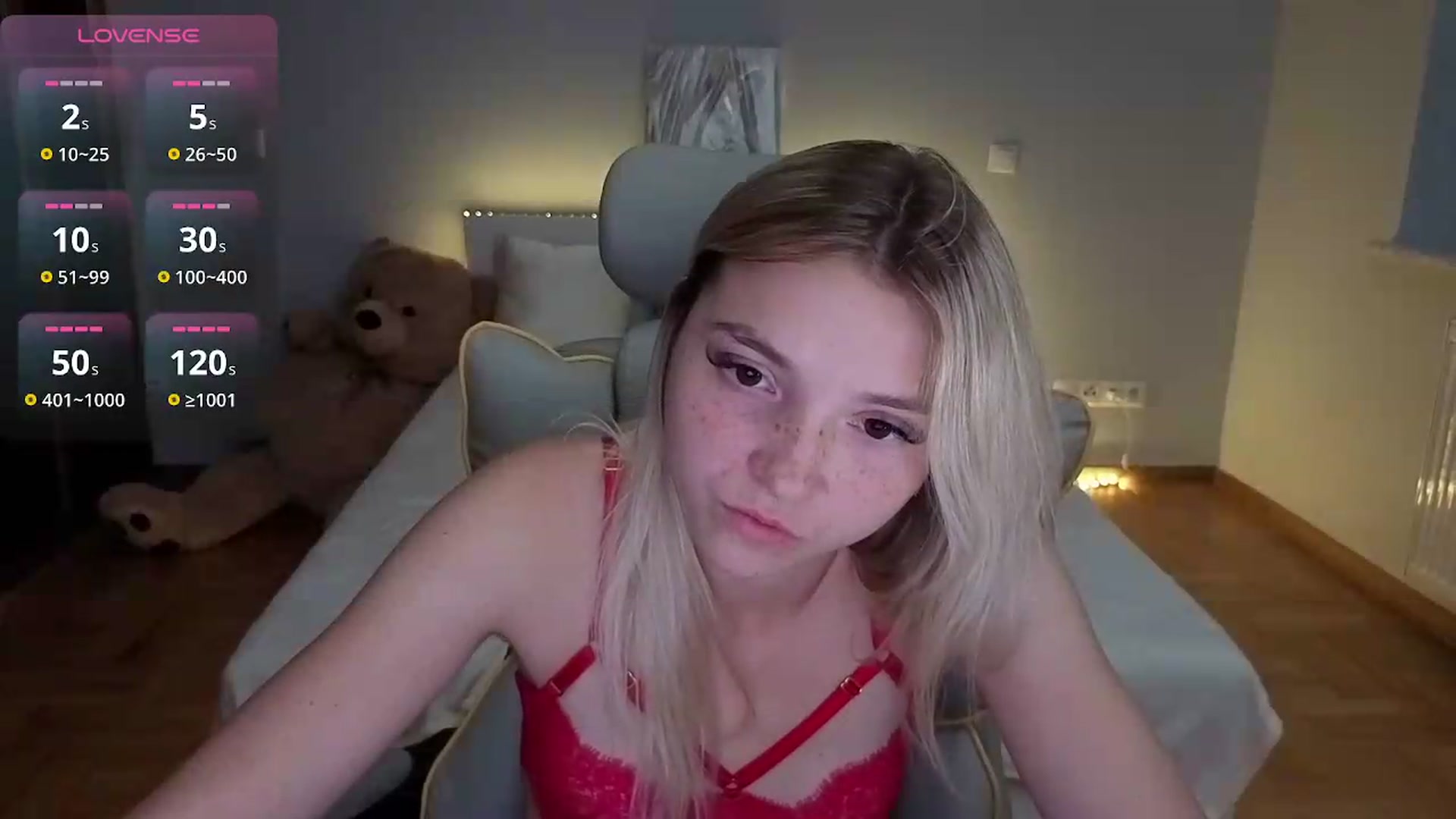 Gallery image thumbnail from Daisyy's myfreecams stream on, 07/06/2026, 24:30 image 13 of 20