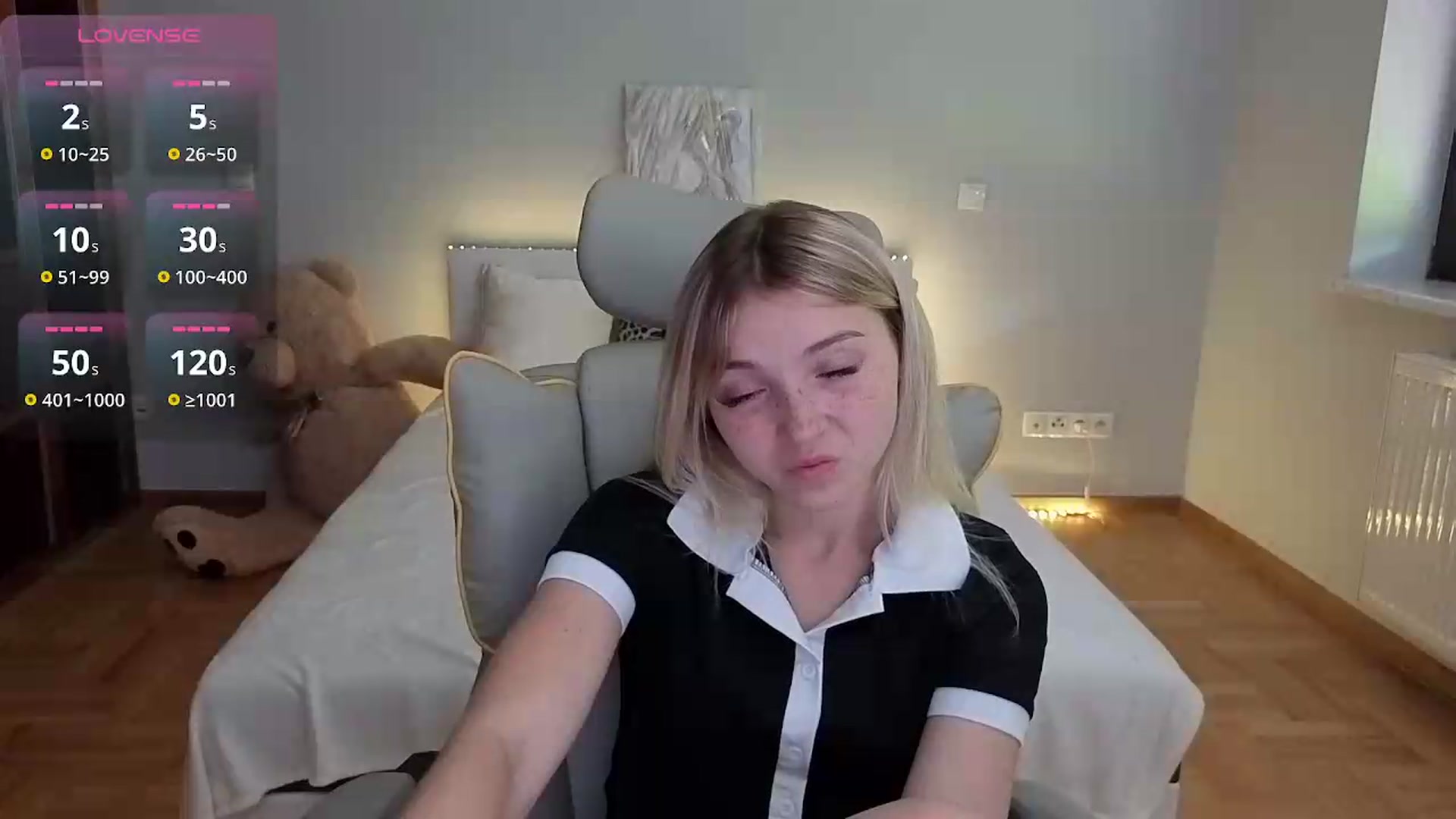 Gallery image thumbnail from Daisyy's myfreecams stream on, 07/06/2026, 14:01 image 6 of 20