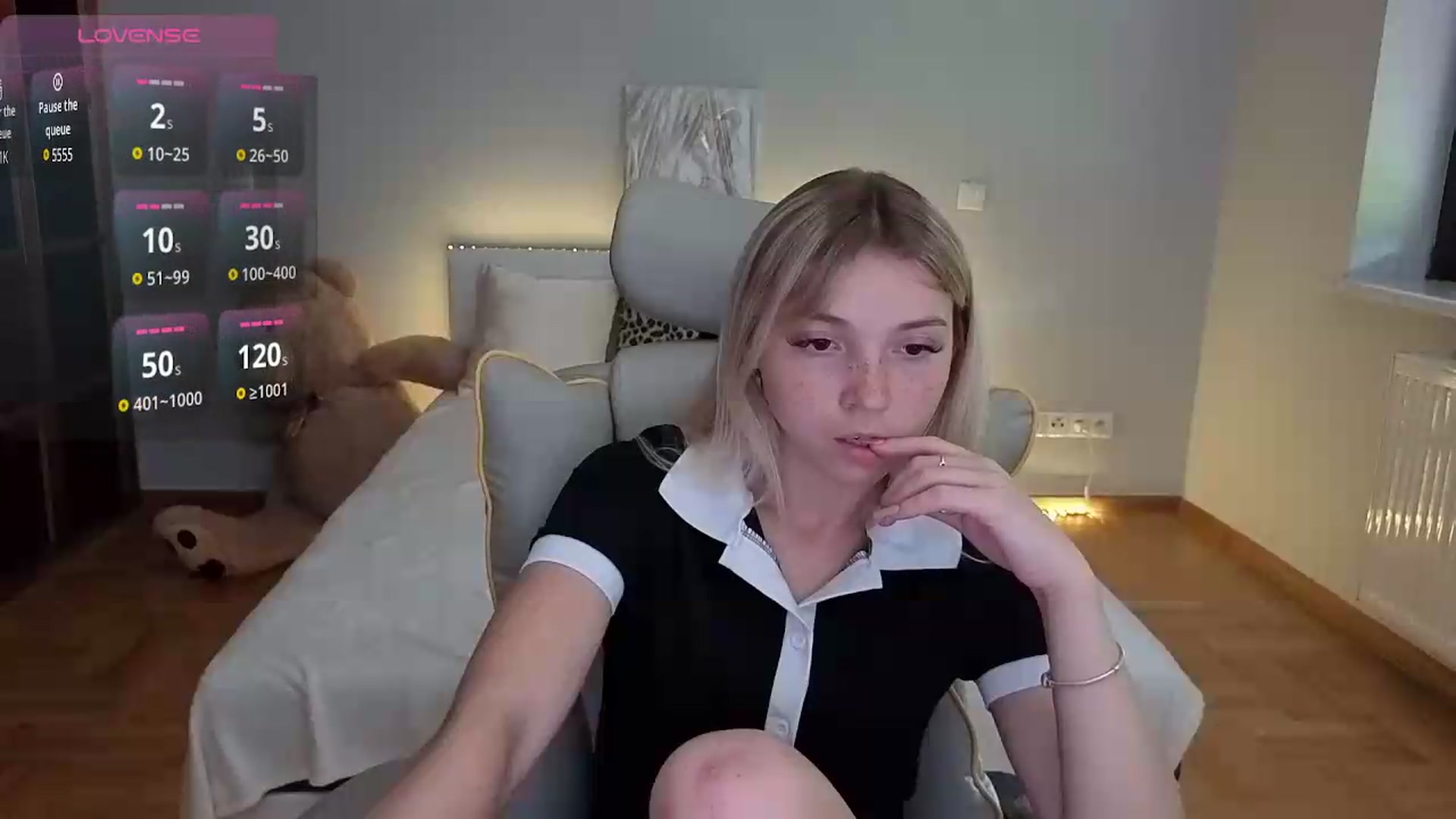 Gallery image thumbnail from Daisyy's myfreecams stream on, 07/06/2026, 14:01 image 3 of 20