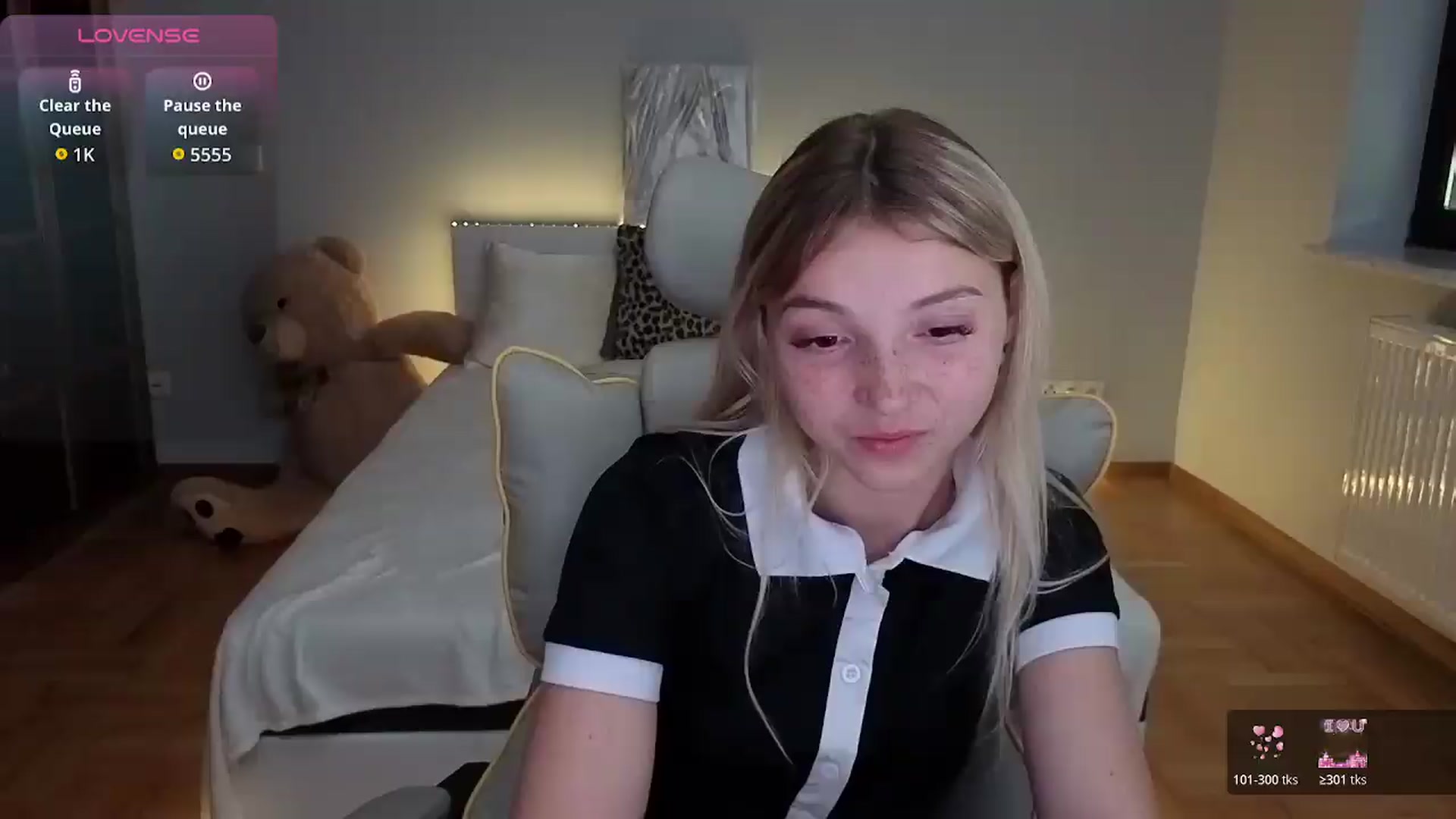 Gallery image thumbnail from Daisyy's myfreecams stream on, 07/06/2026, 16:12 image 14 of 20