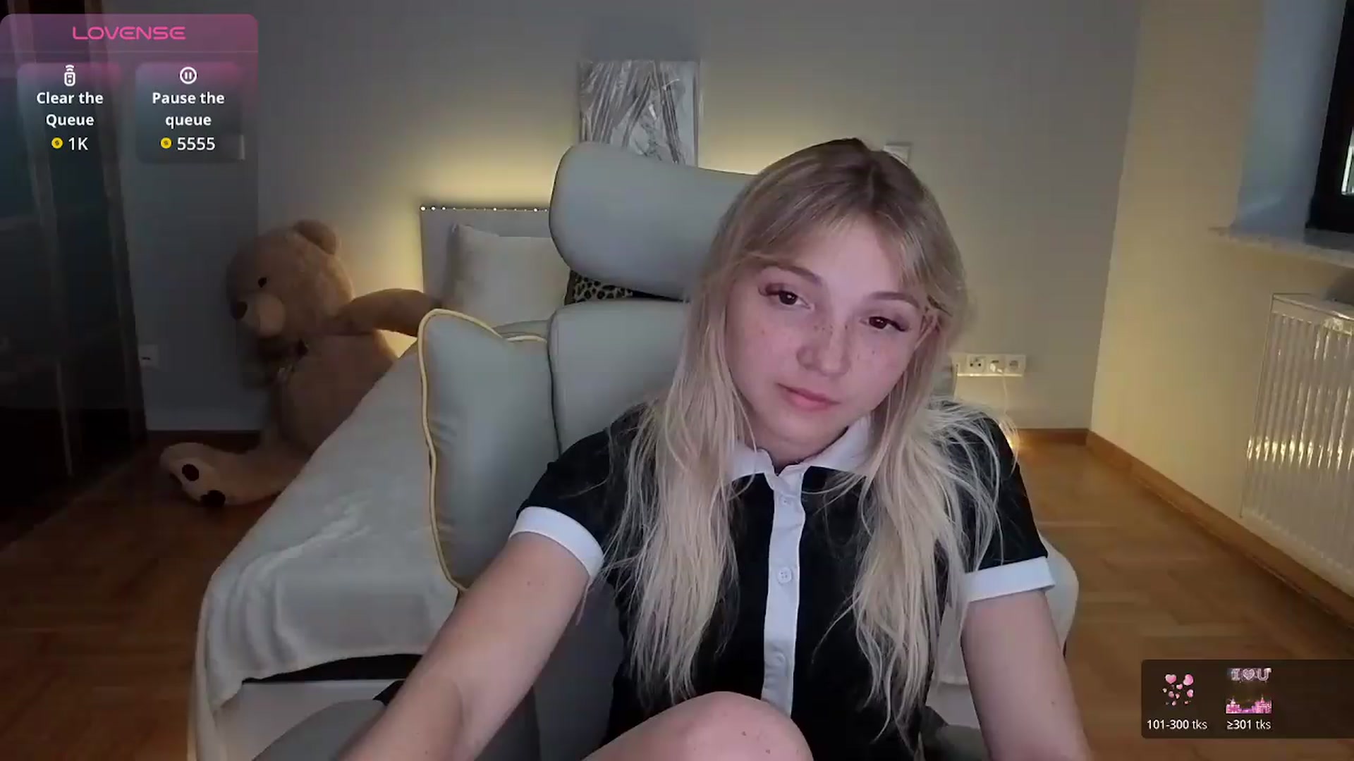Gallery image thumbnail from Daisyy's myfreecams stream on, 07/06/2026, 16:33 image 18 of 20