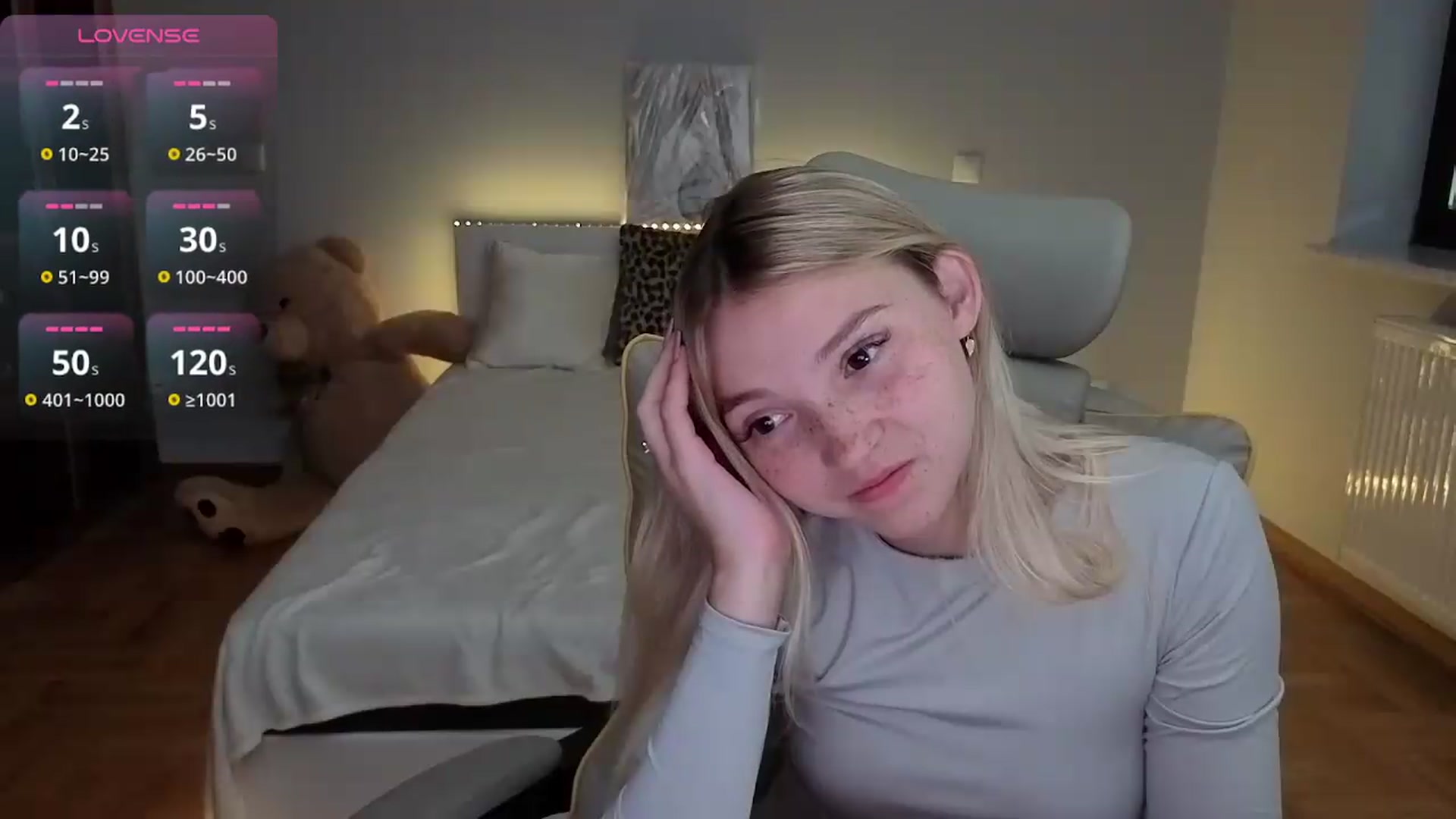 Gallery image thumbnail from Daisyy's myfreecams stream on, 07/06/2026, 18:30 image 12 of 20