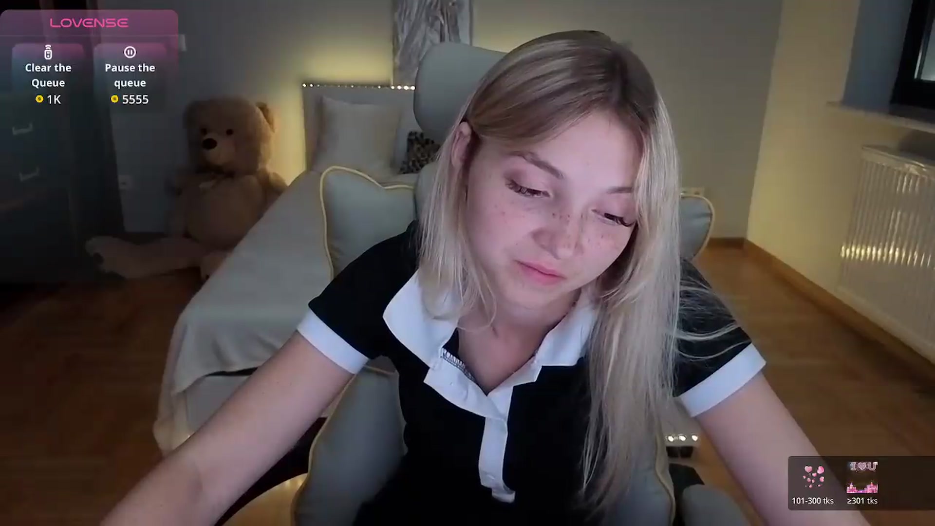 Gallery image thumbnail from Daisyy's myfreecams stream on, 07/07/2026, 16:01 image 10 of 20