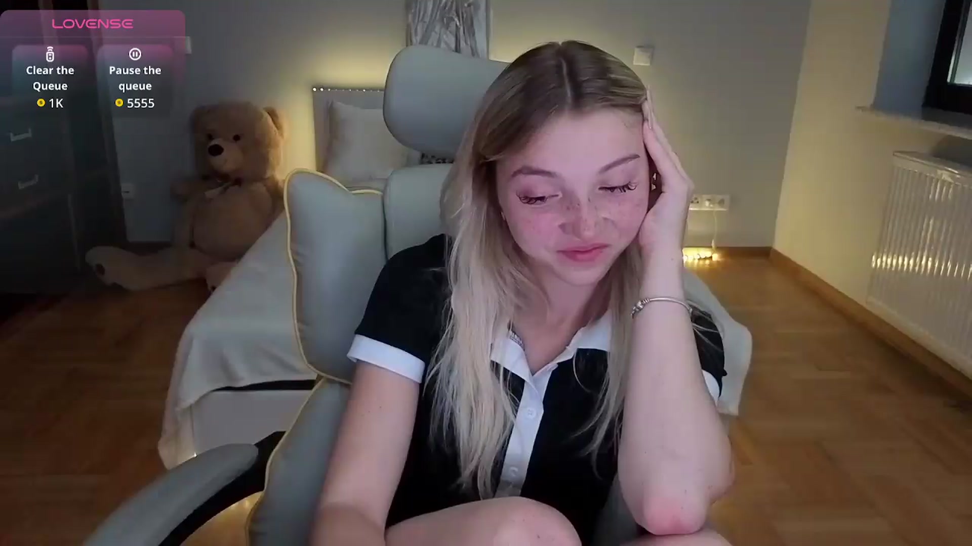Gallery image thumbnail from Daisyy's myfreecams stream on, 07/07/2026, 16:59 image 5 of 20