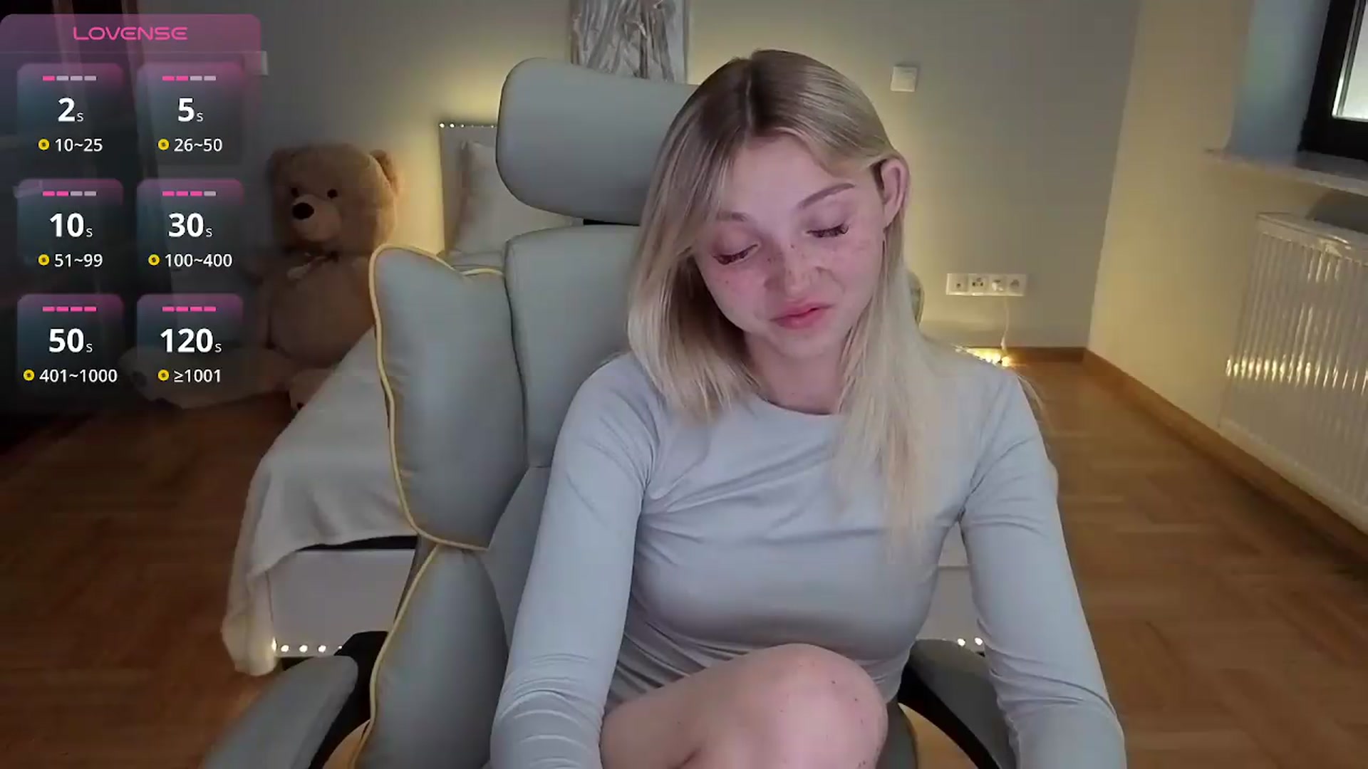 Gallery image thumbnail from Daisyy's myfreecams stream on, 07/07/2026, 16:59 image 14 of 20