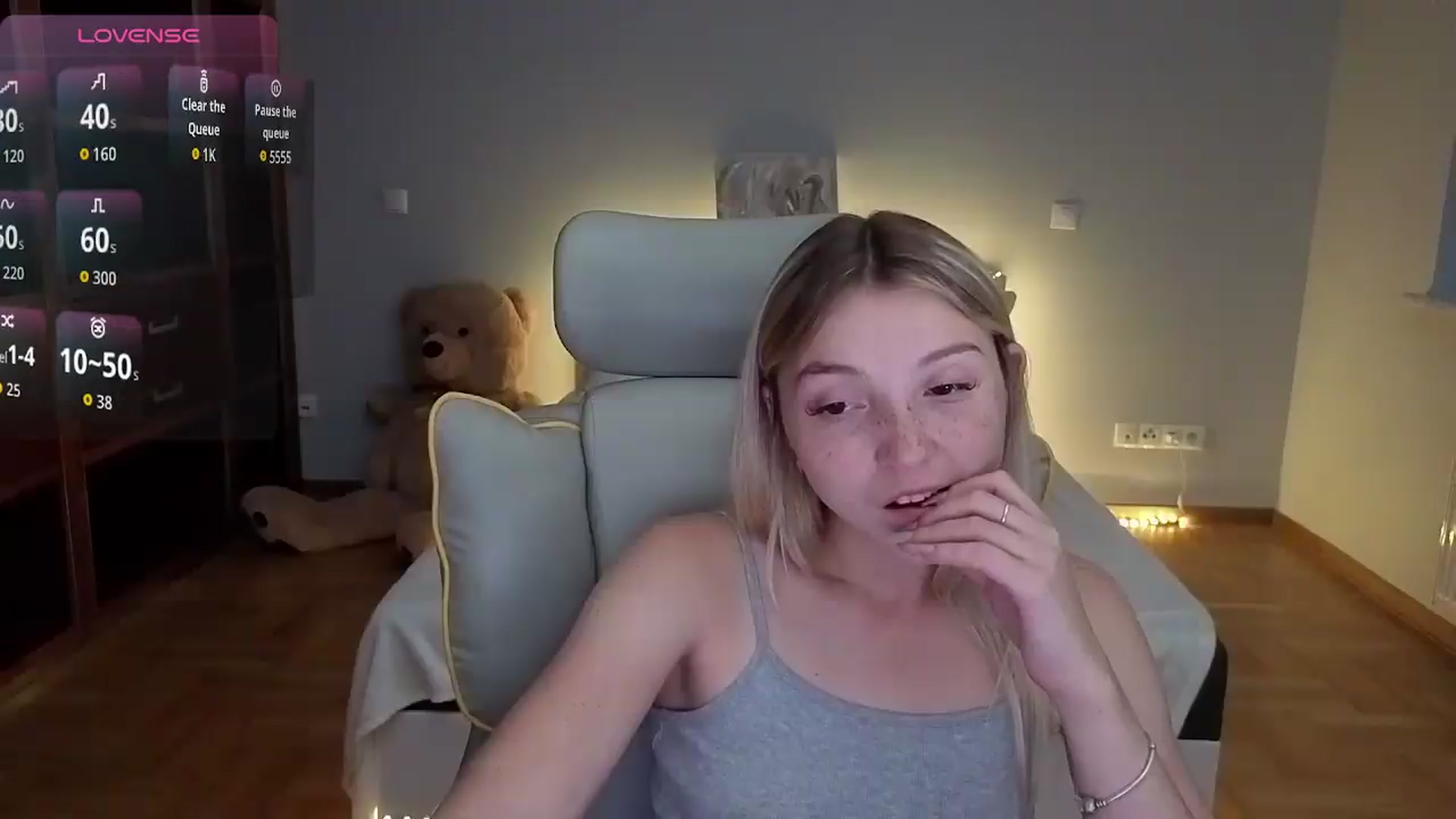 Gallery image thumbnail from Daisyy's myfreecams stream on, 07/07/2026, 21:10 image 6 of 20