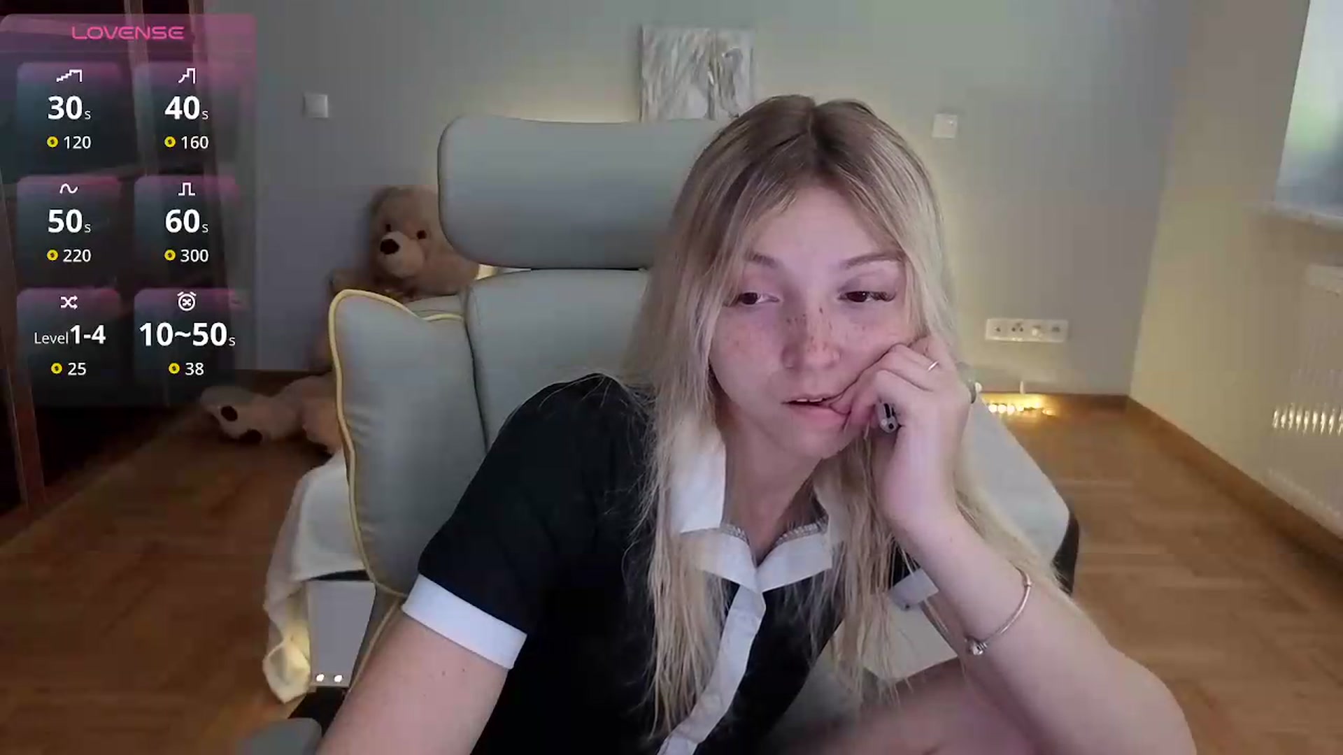 Gallery image thumbnail from Daisyy's myfreecams stream on, 07/08/2026, 13:54 image 5 of 20