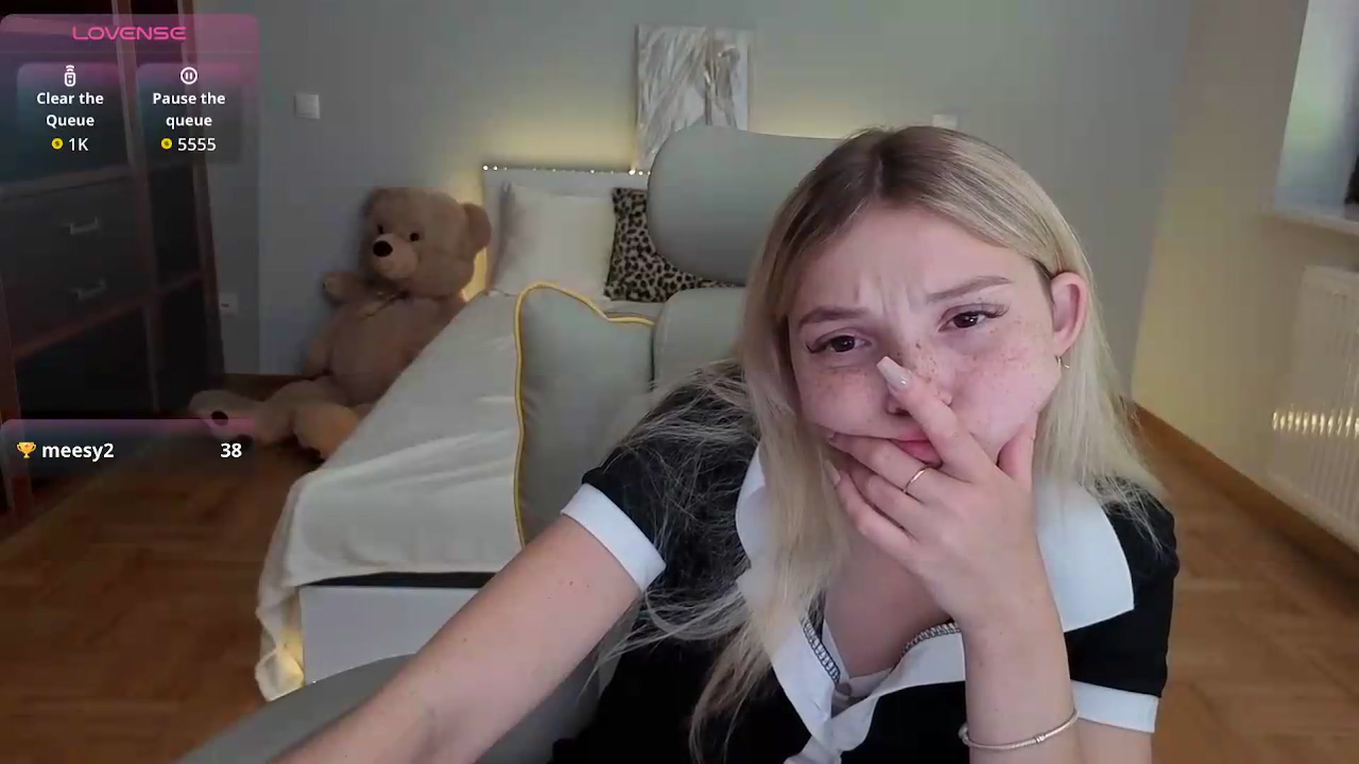Gallery image thumbnail from Daisyy's myfreecams stream on, 07/08/2026, 16:08 image 12 of 20