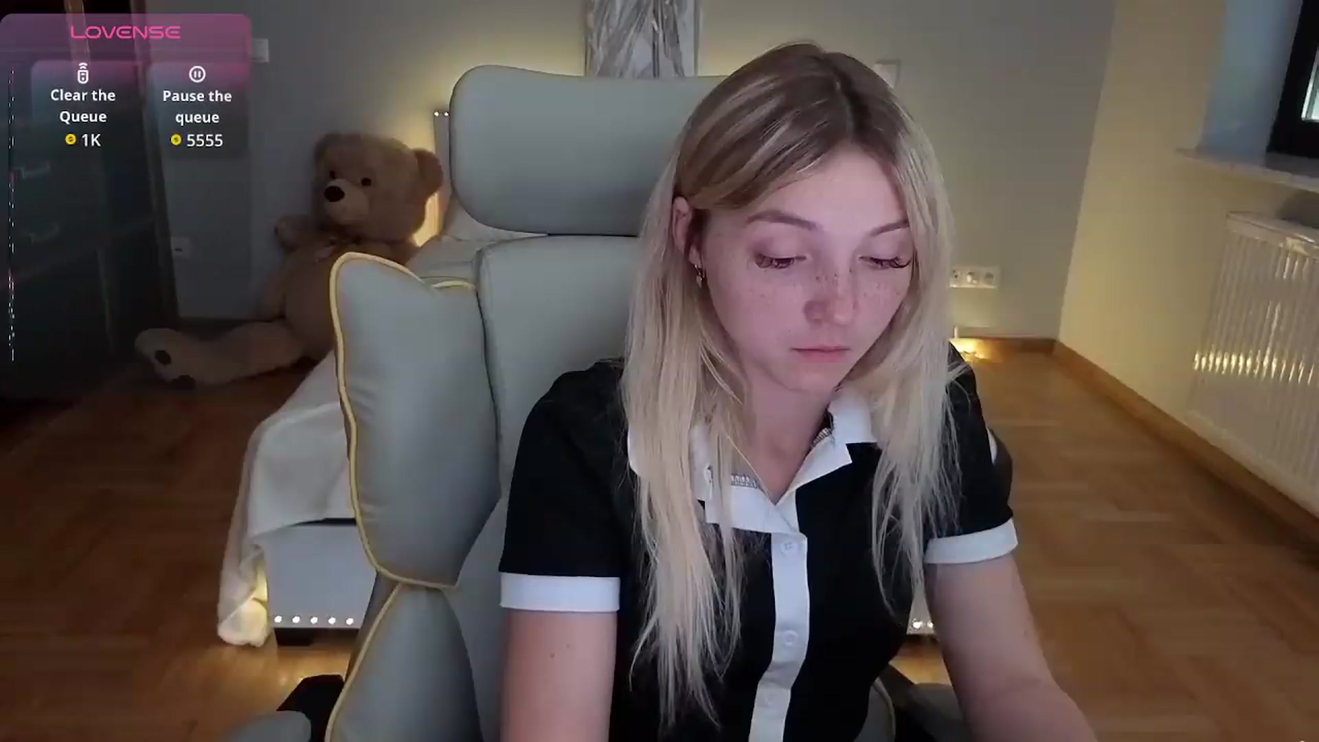 Gallery image thumbnail from Daisyy's myfreecams stream on, 07/08/2026, 17:22 image 15 of 20