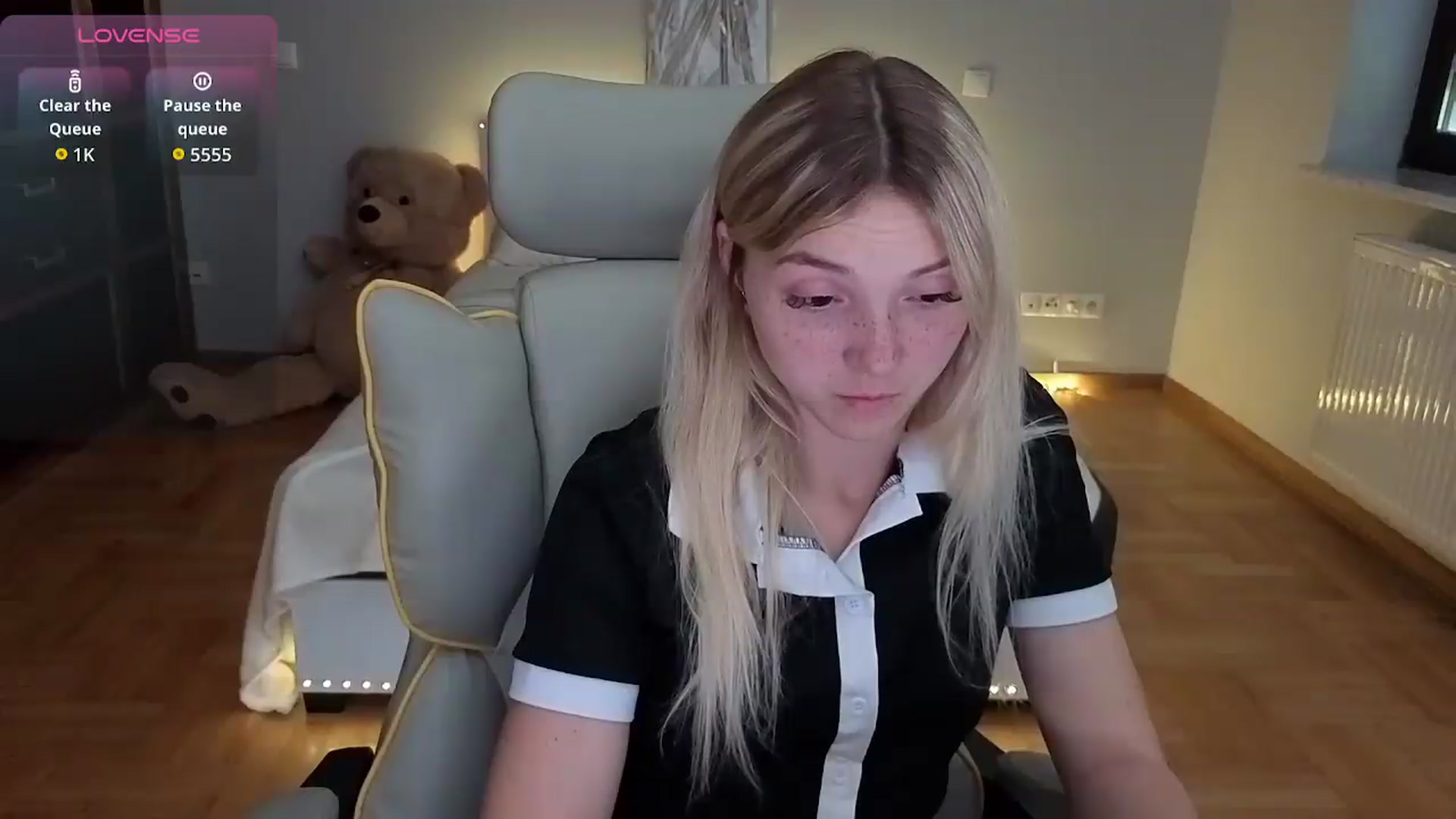 Gallery image thumbnail from Daisyy's myfreecams stream on, 07/08/2026, 17:22 image 16 of 20