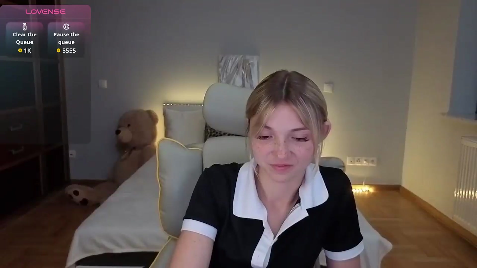 Gallery image thumbnail from Daisyy's myfreecams stream on, 07/10/2026, 02:10 image 14 of 20