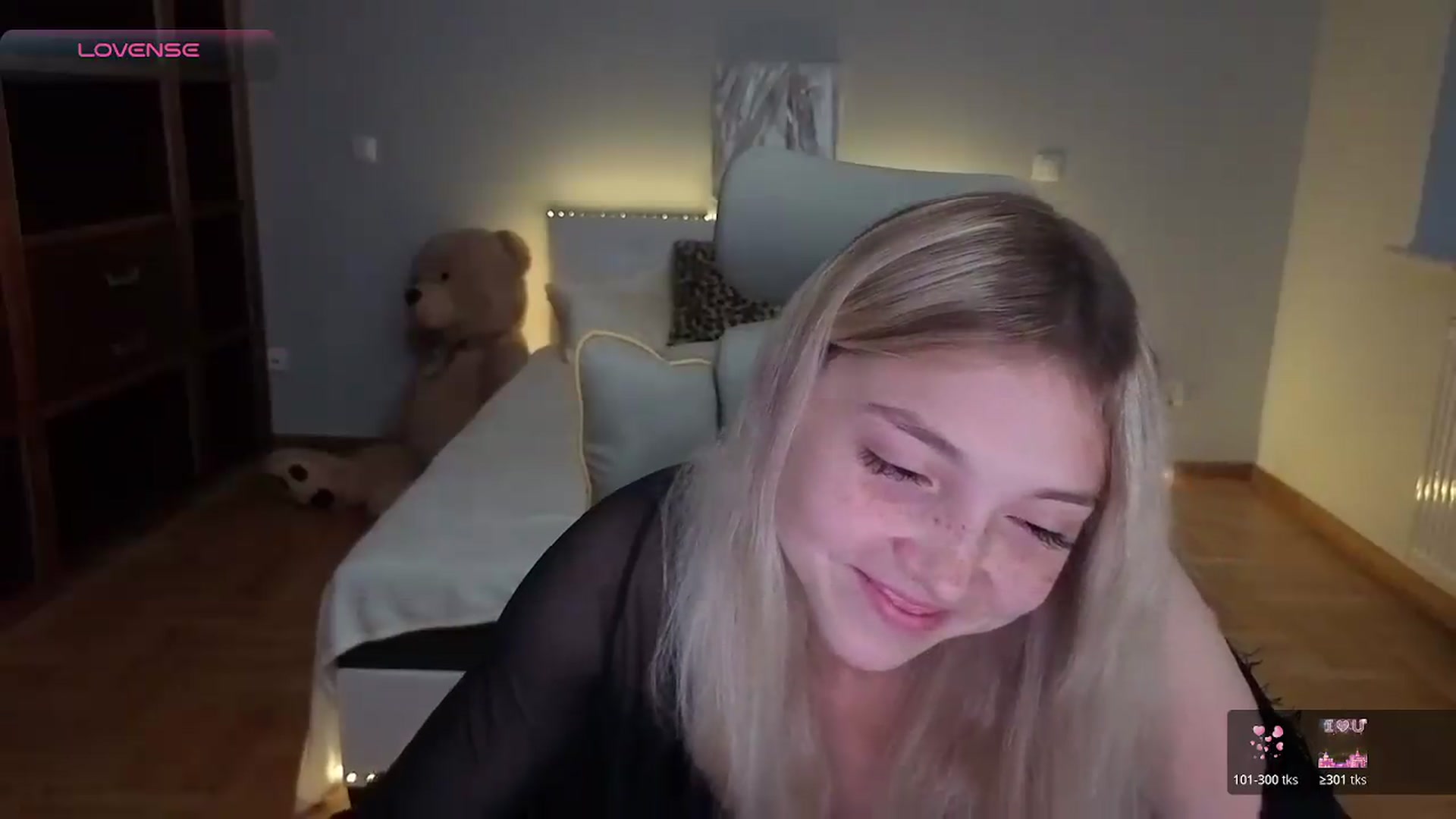 Gallery image thumbnail from Daisyy's myfreecams stream on, 07/10/2026, 20:03 image 6 of 20