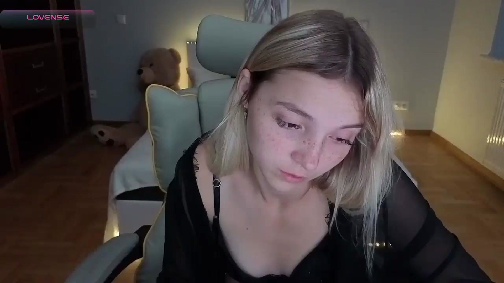 Gallery image thumbnail from Daisyy's myfreecams stream on, 07/10/2026, 22:22 image 7 of 20