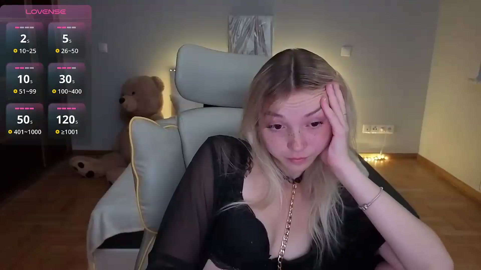 Gallery image thumbnail from Daisyy's myfreecams stream on, 07/11/2026, 02:00 image 19 of 20