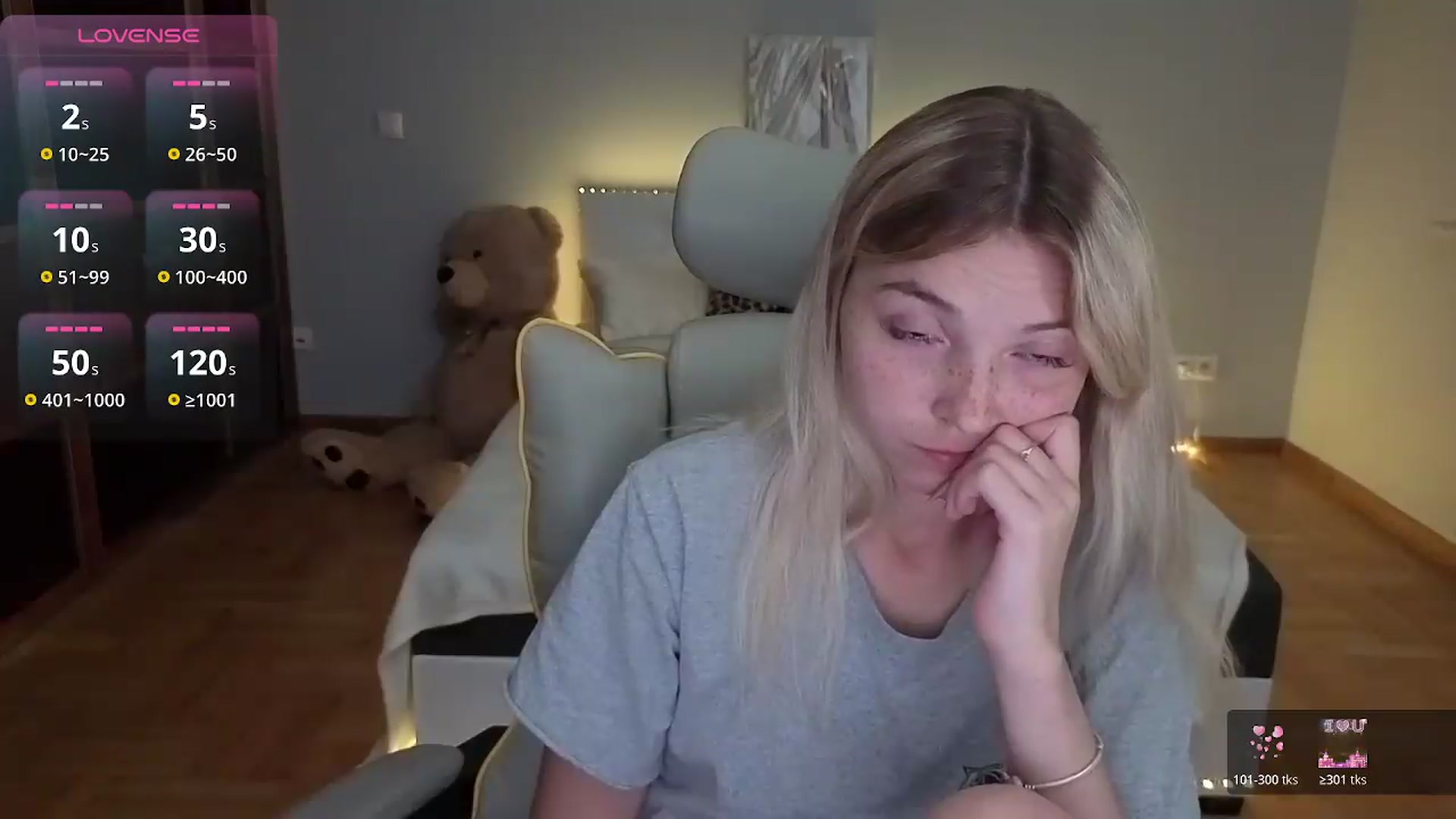 Gallery image thumbnail from Daisyy's myfreecams stream on, 07/11/2026, 14:59 image 10 of 20