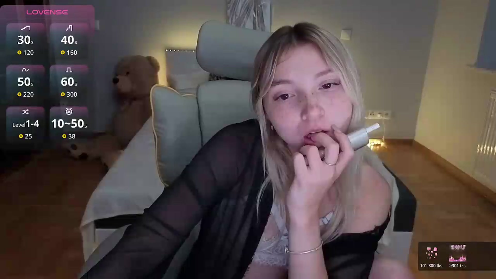 Gallery image thumbnail from Daisyy's myfreecams stream on, 07/11/2026, 23:18 image 11 of 20